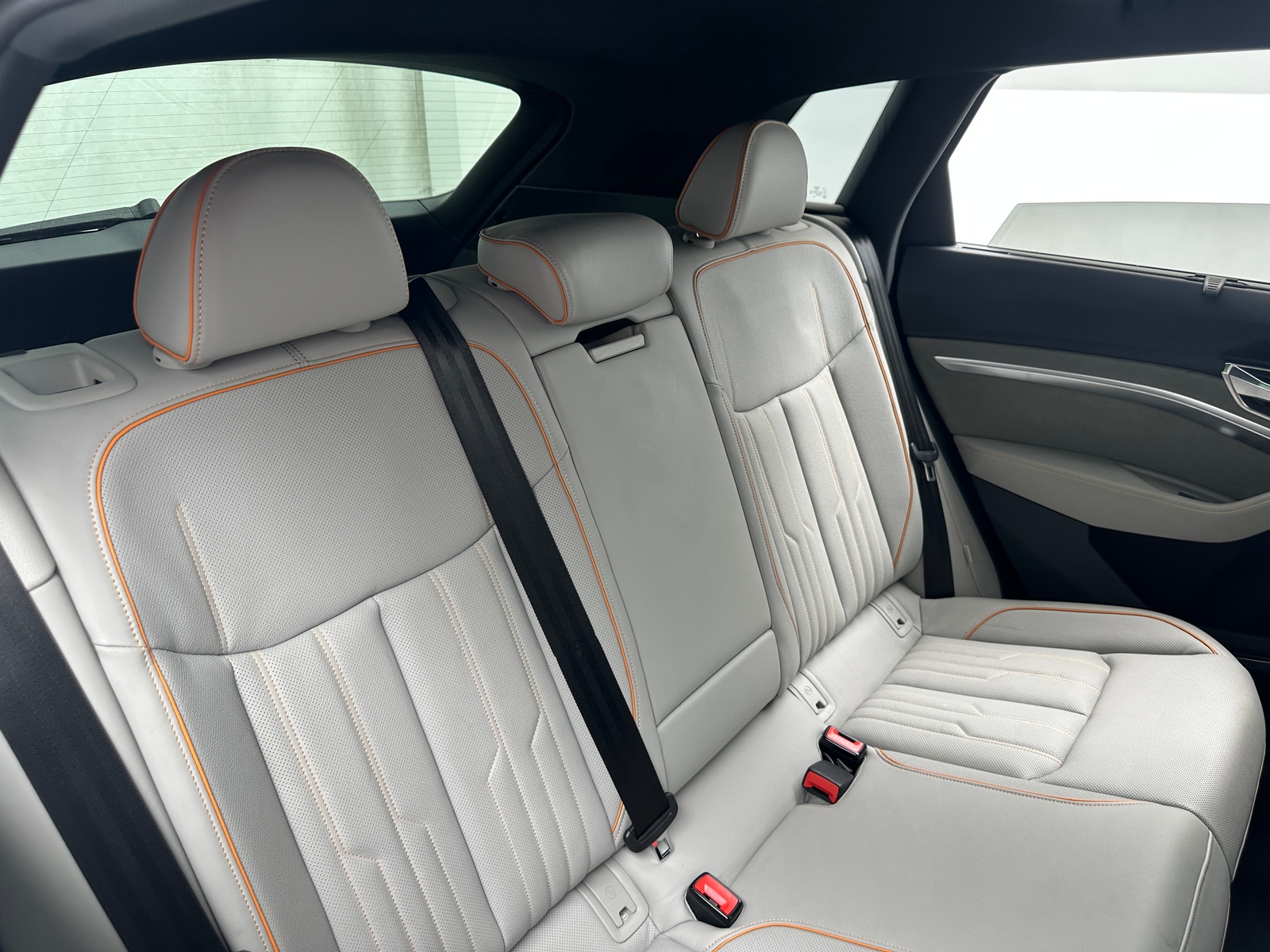 Thumbnail: 2024 Audi Q8 e-tron - 5