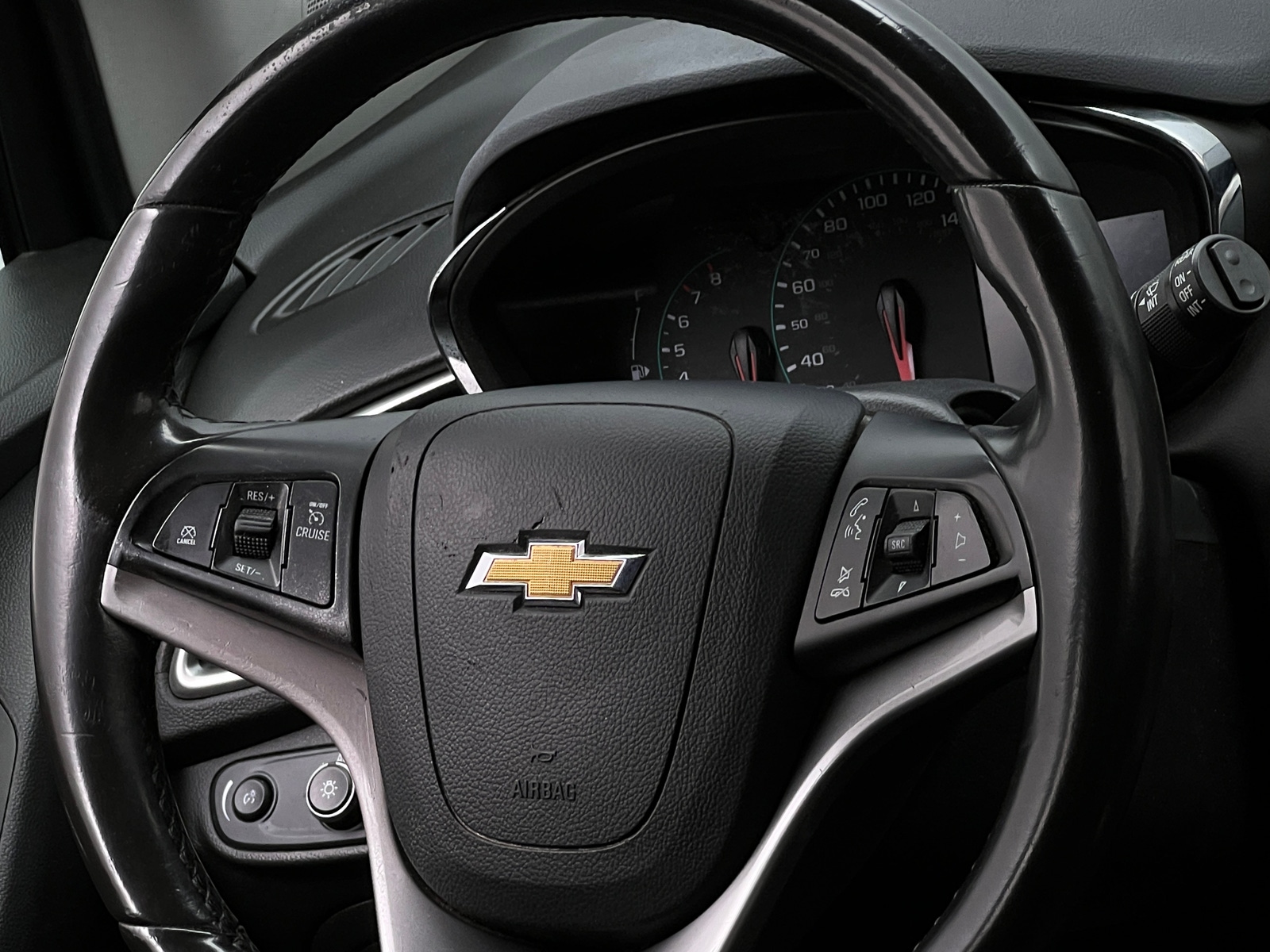 Thumbnail: 2021 Chevrolet Trax - 5
