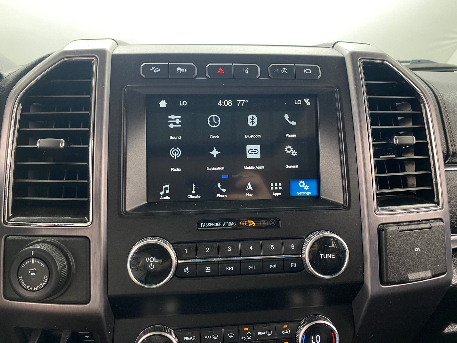 Thumbnail: 2019 Ford Expedition - 3