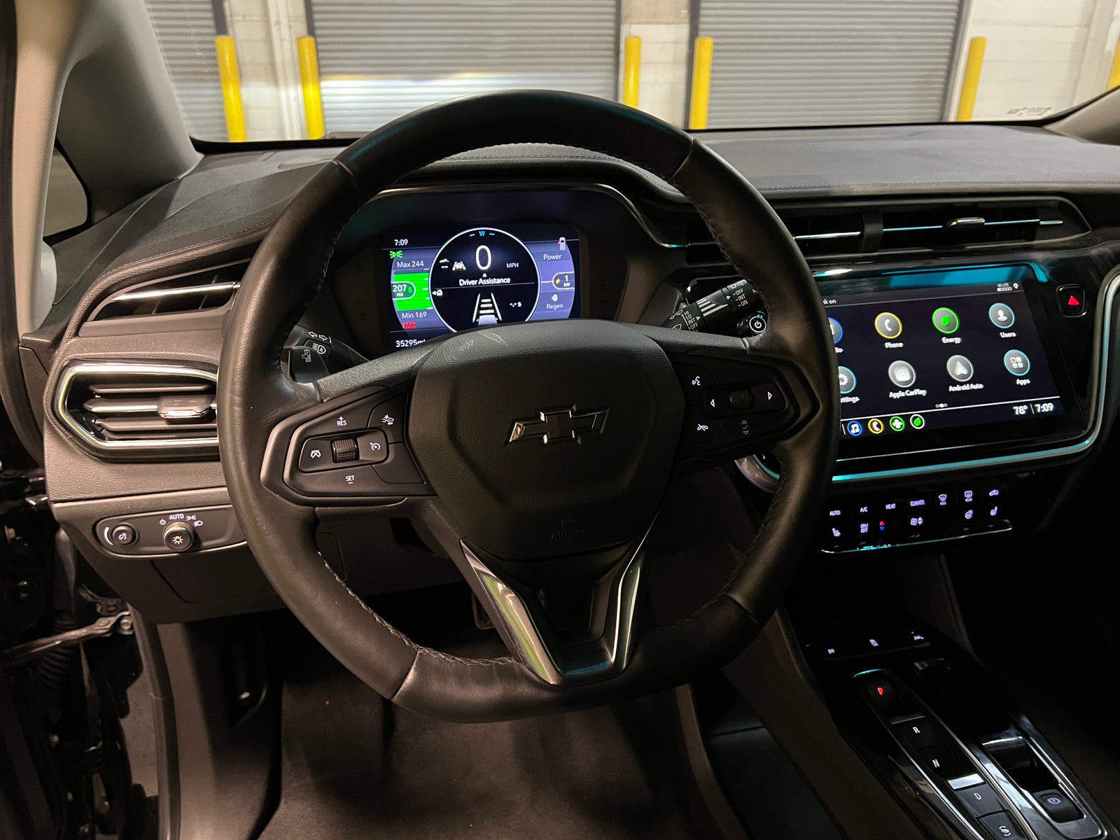 Thumbnail: 2023 Chevrolet Bolt EV - 4