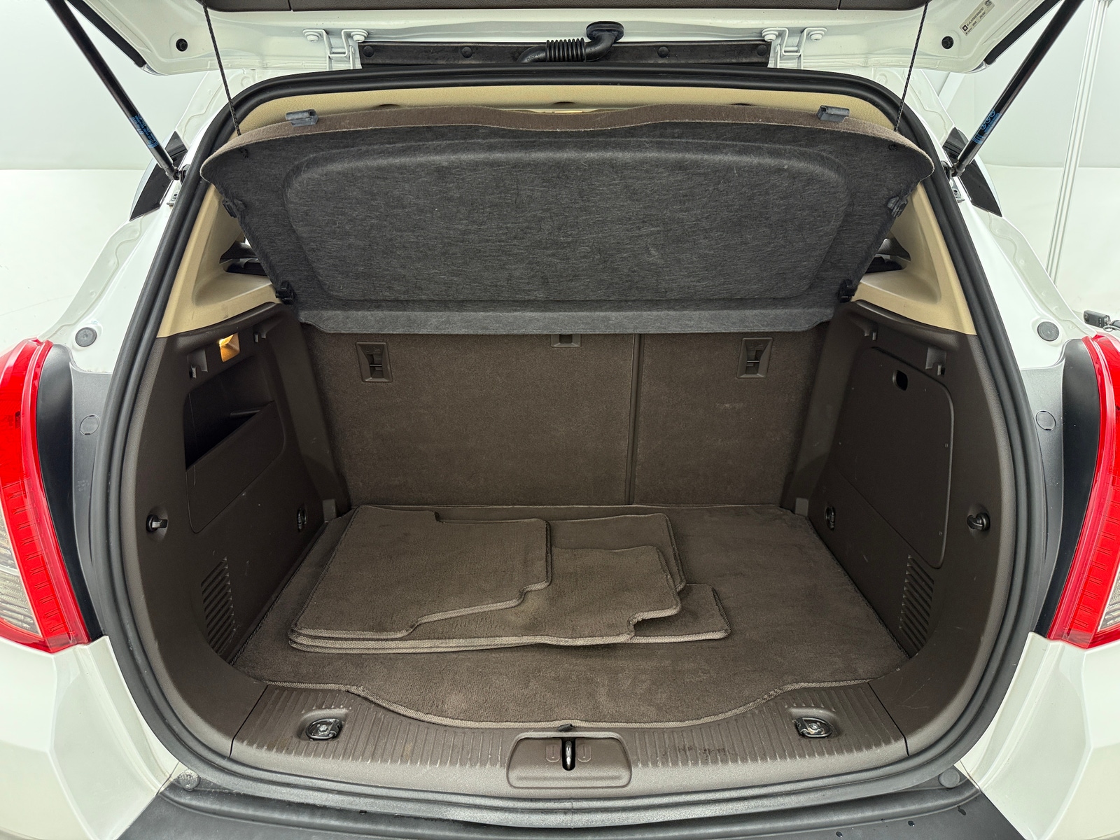 Thumbnail: 2015 Buick Encore - 6