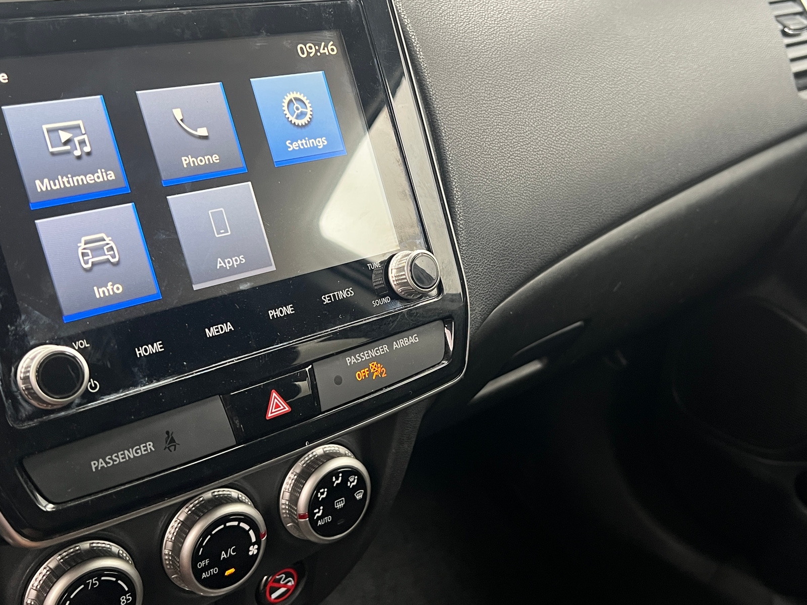 Thumbnail: 2020 Mitsubishi Outlander Sport - 4