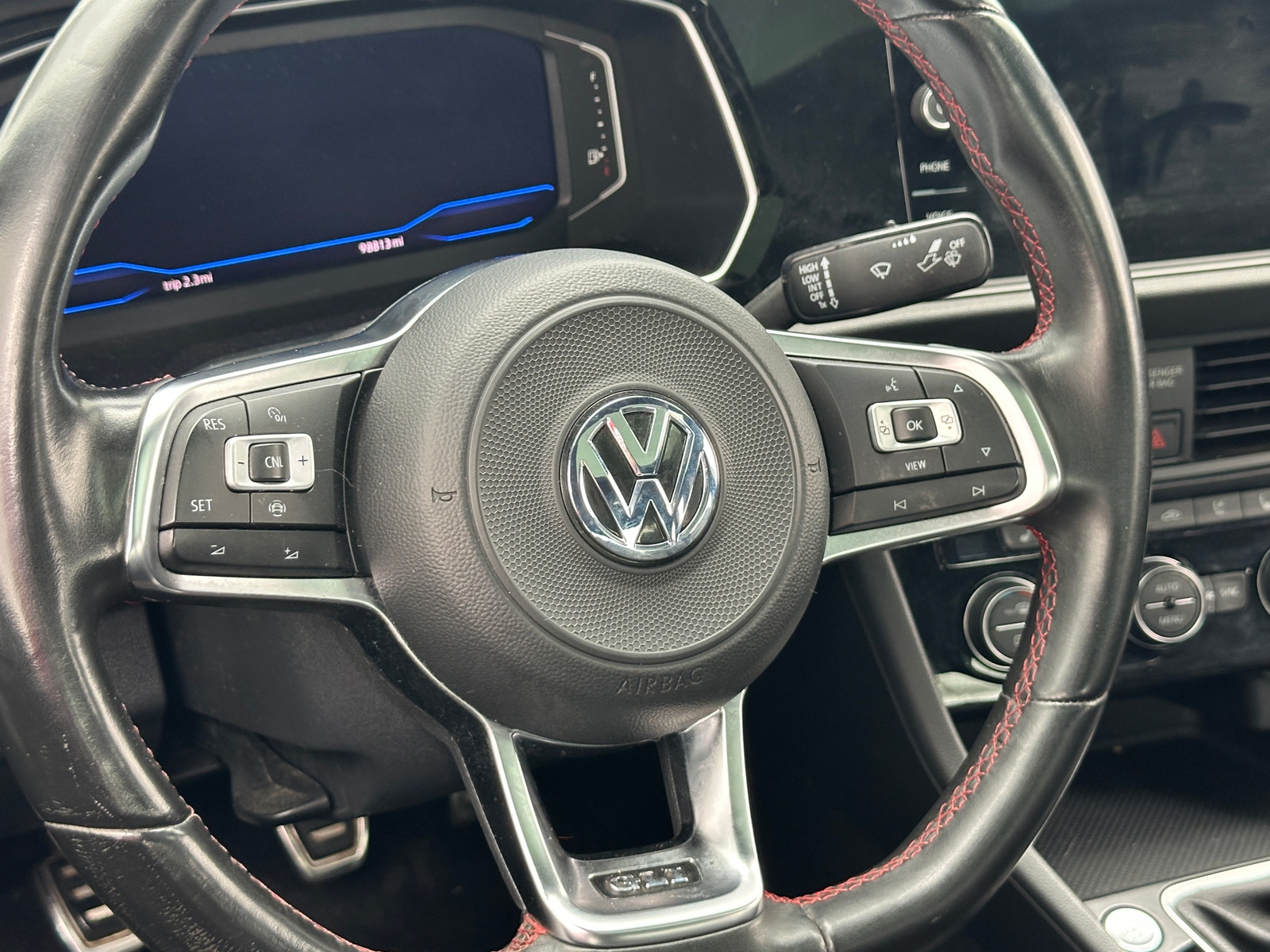 Thumbnail: 2019 Volkswagen Jetta - 4