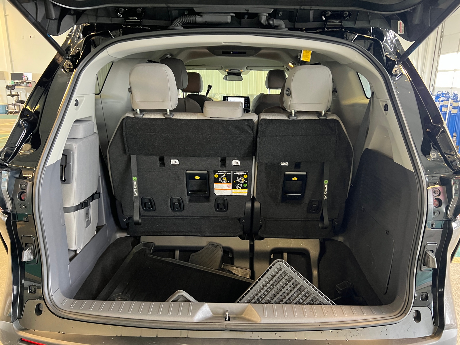Thumbnail: 2023 Toyota Sienna - 7