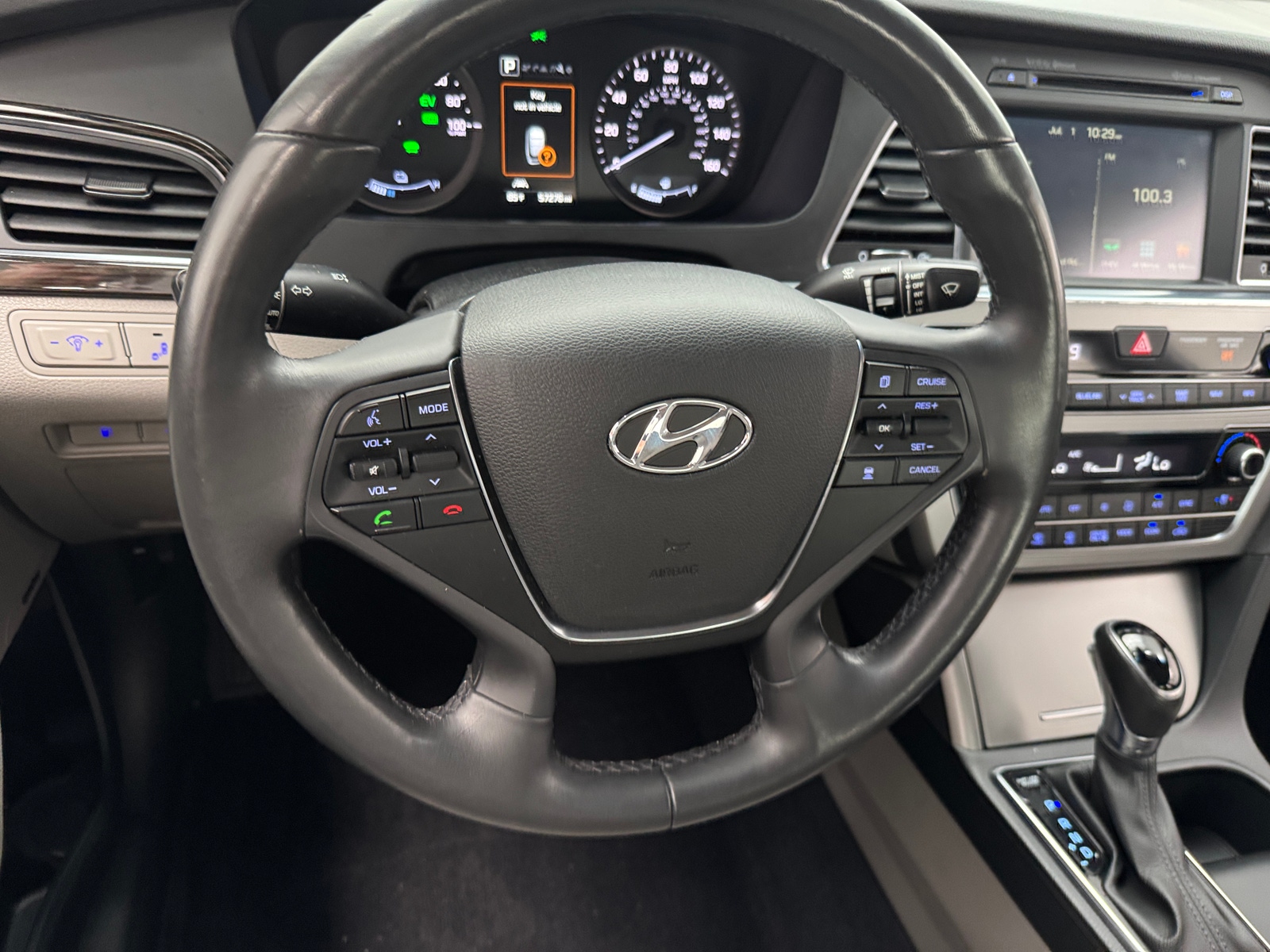 Thumbnail: 2016 Hyundai Sonata - 4