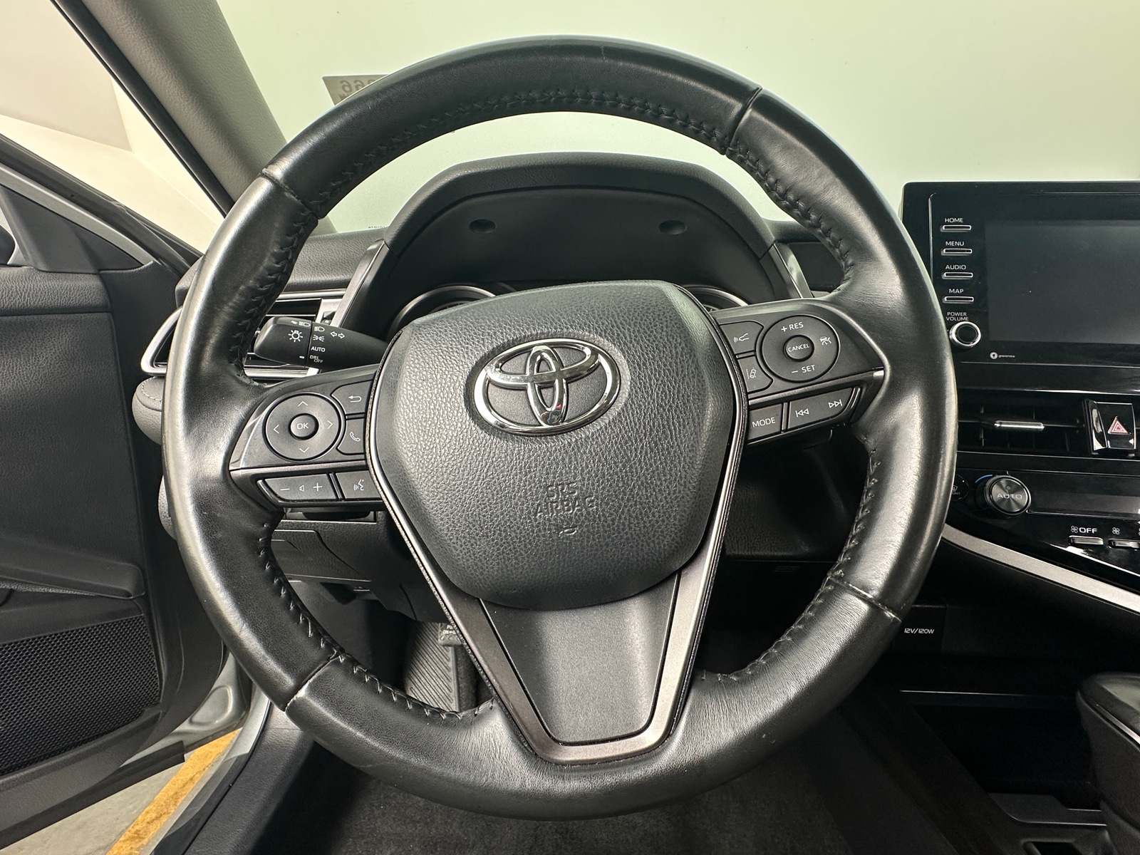 Thumbnail: 2022 Toyota Camry - 5