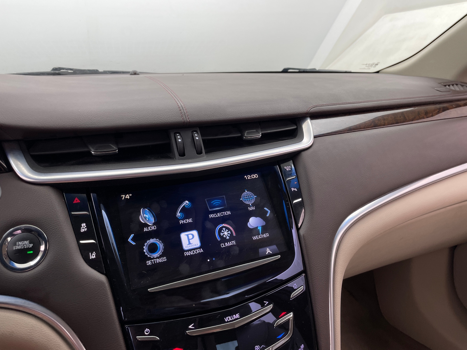 Thumbnail: 2016 Cadillac XTS - 3