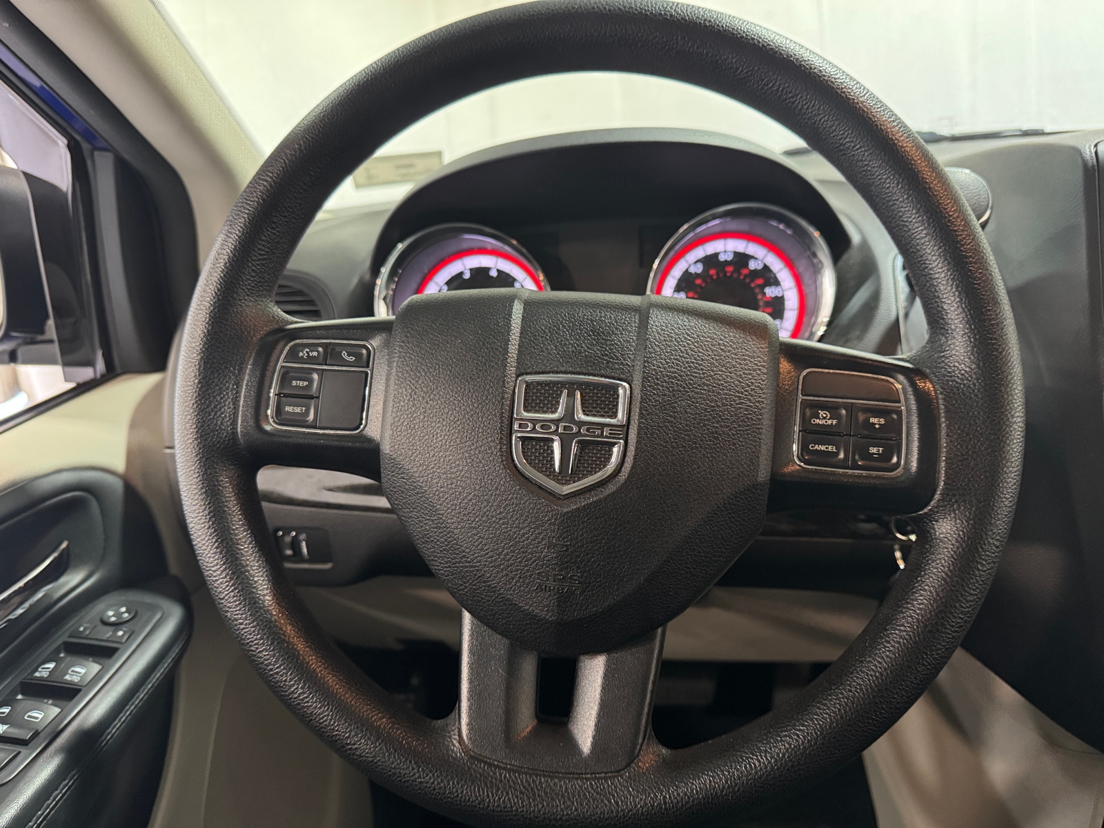 Thumbnail: 2020 Dodge Grand Caravan - 5