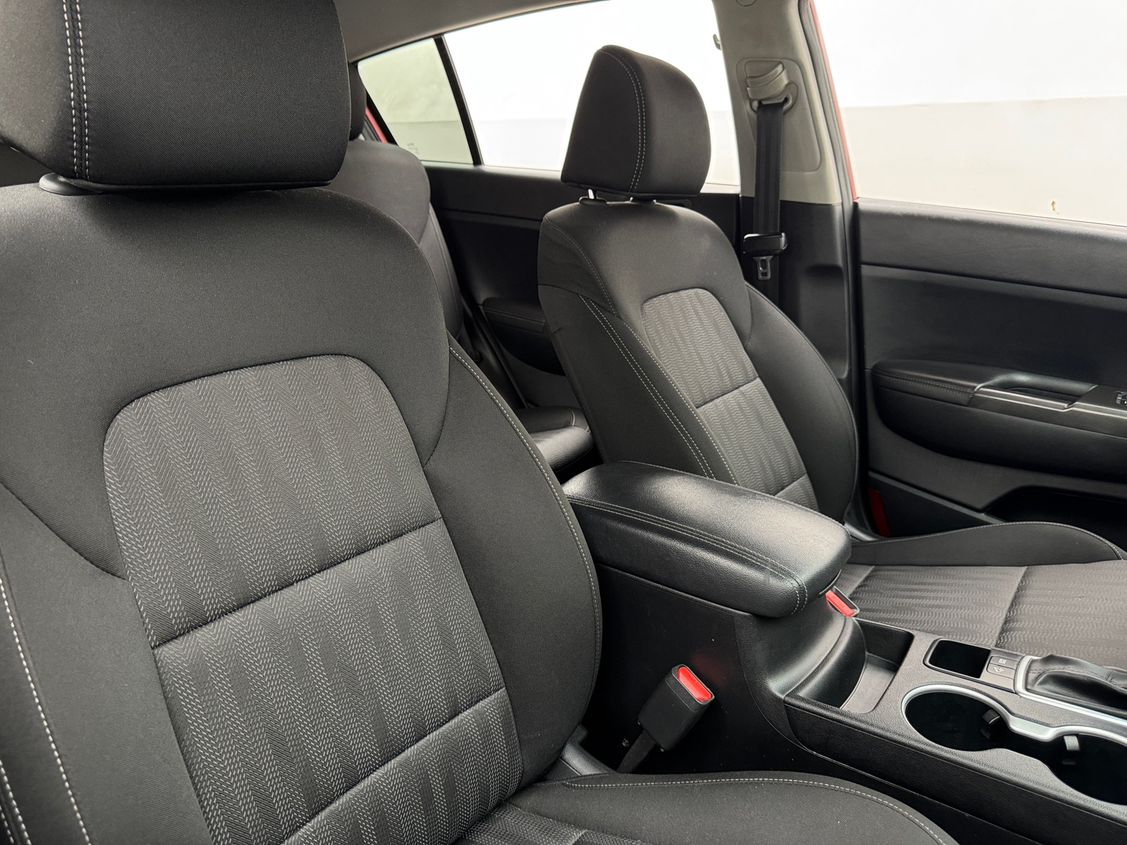 Thumbnail: 2022 Kia Sportage - 2