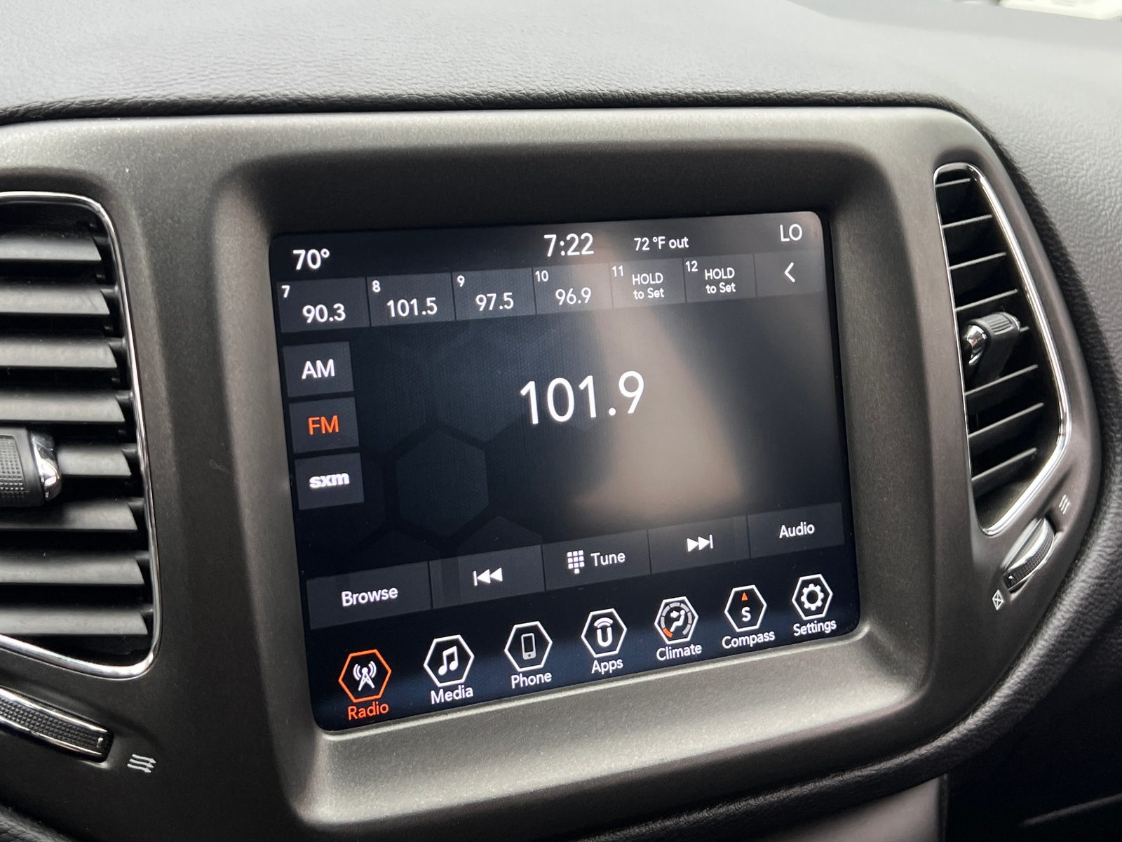 Thumbnail: 2019 Jeep Compass - 4