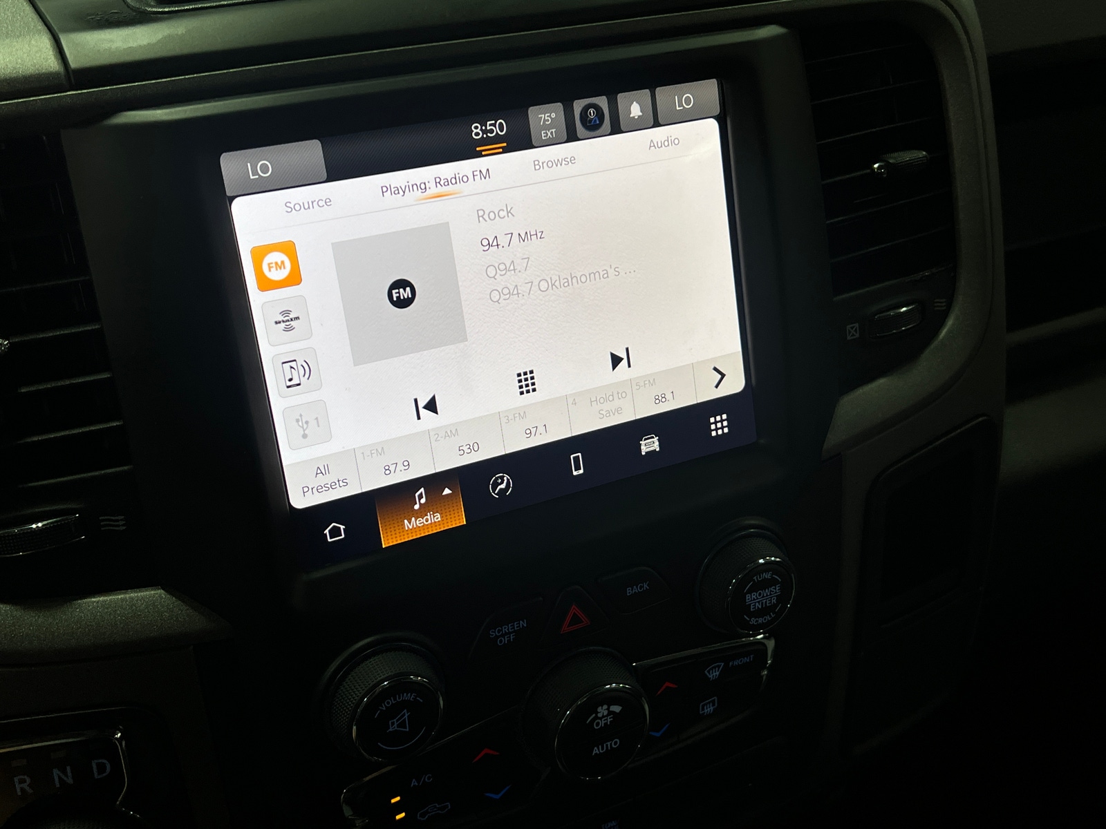 Thumbnail: 2024 RAM 1500 Classic - 4