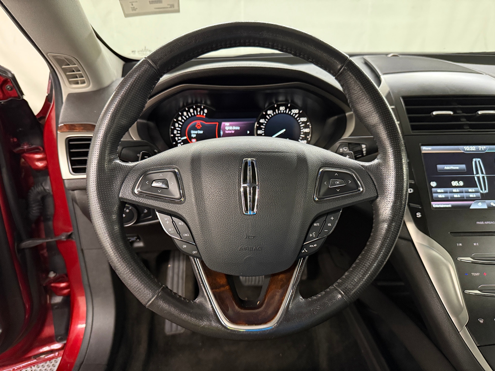 Thumbnail: 2014 Lincoln MKZ - 4