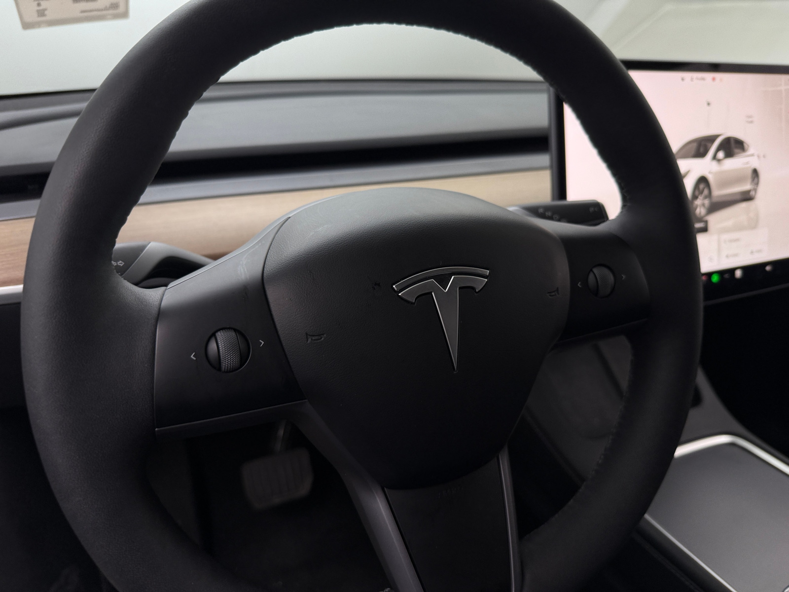 Thumbnail: 2023 Tesla Model Y - 4