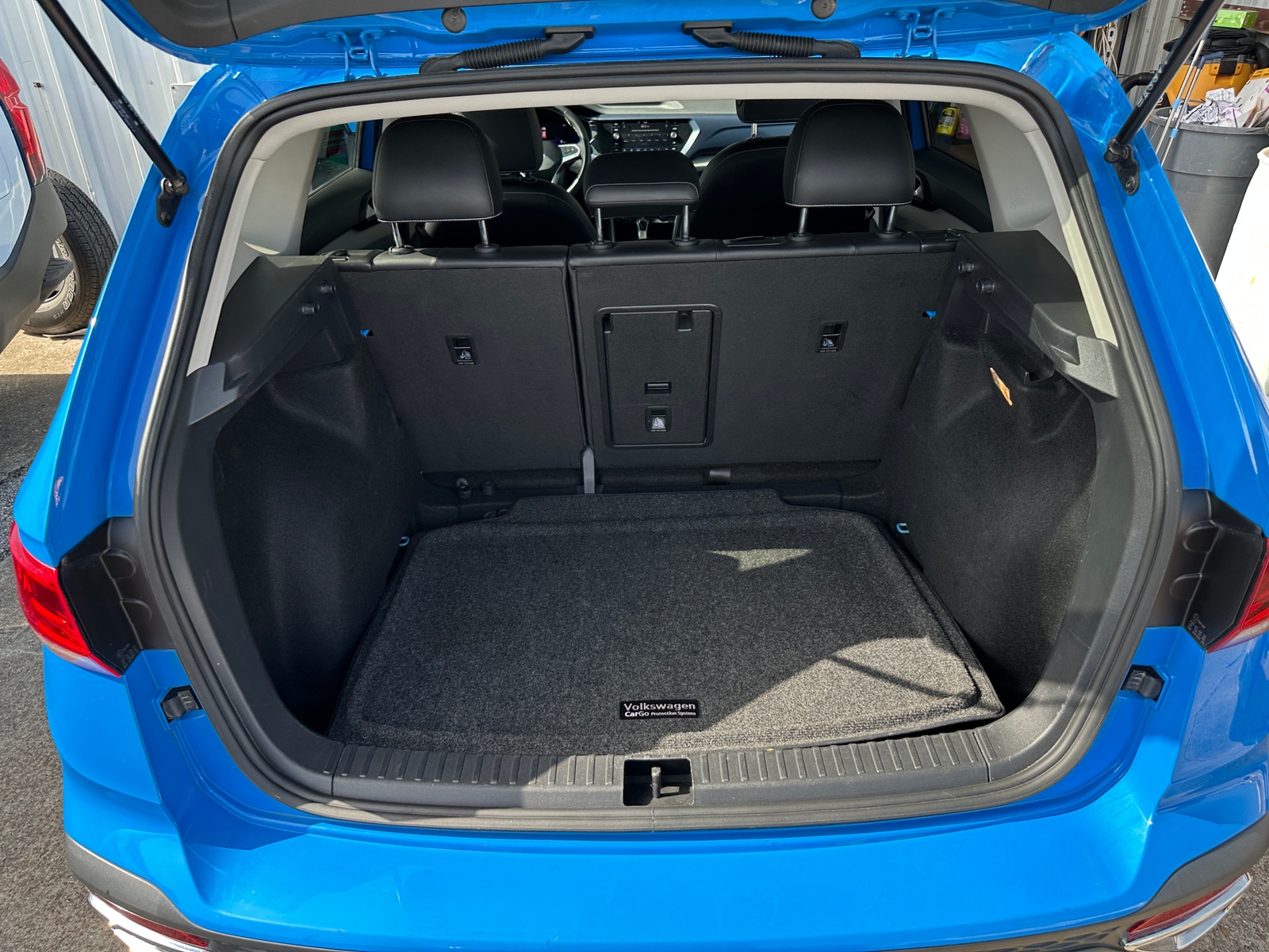 Thumbnail: 2023 Volkswagen Taos - 6