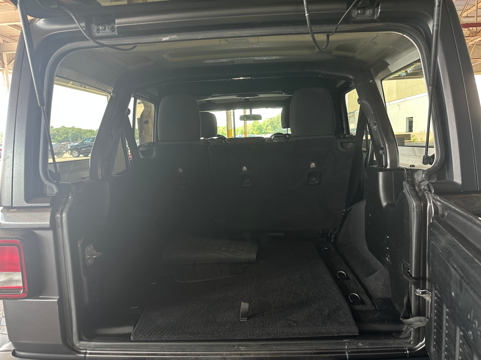 Thumbnail: 2018 Jeep Wrangler - 7