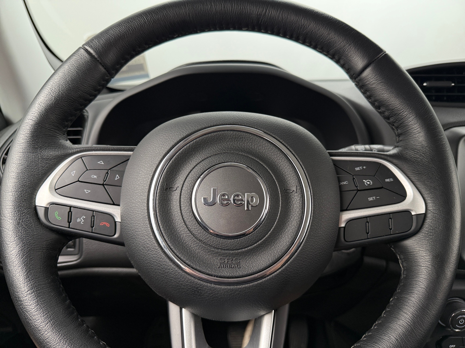 Thumbnail: 2023 Jeep Renegade - 5