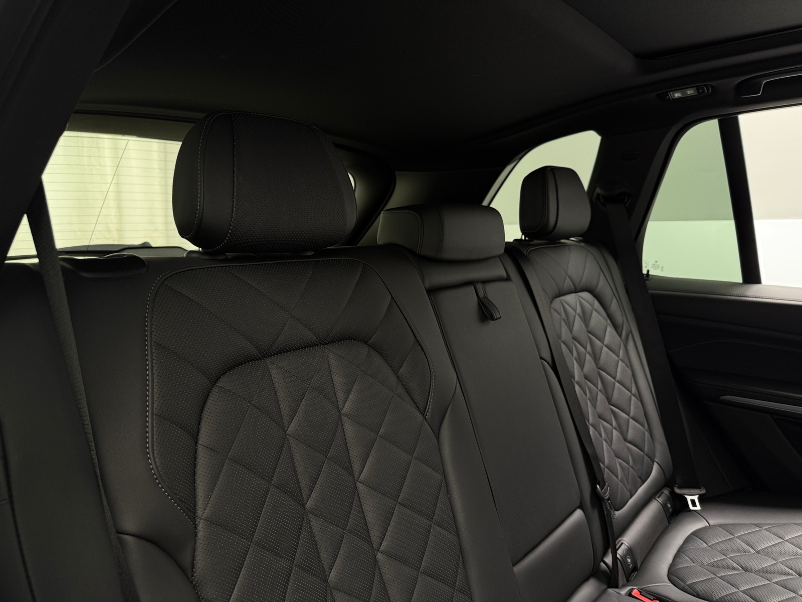 Thumbnail: 2025 BMW X5 - 5