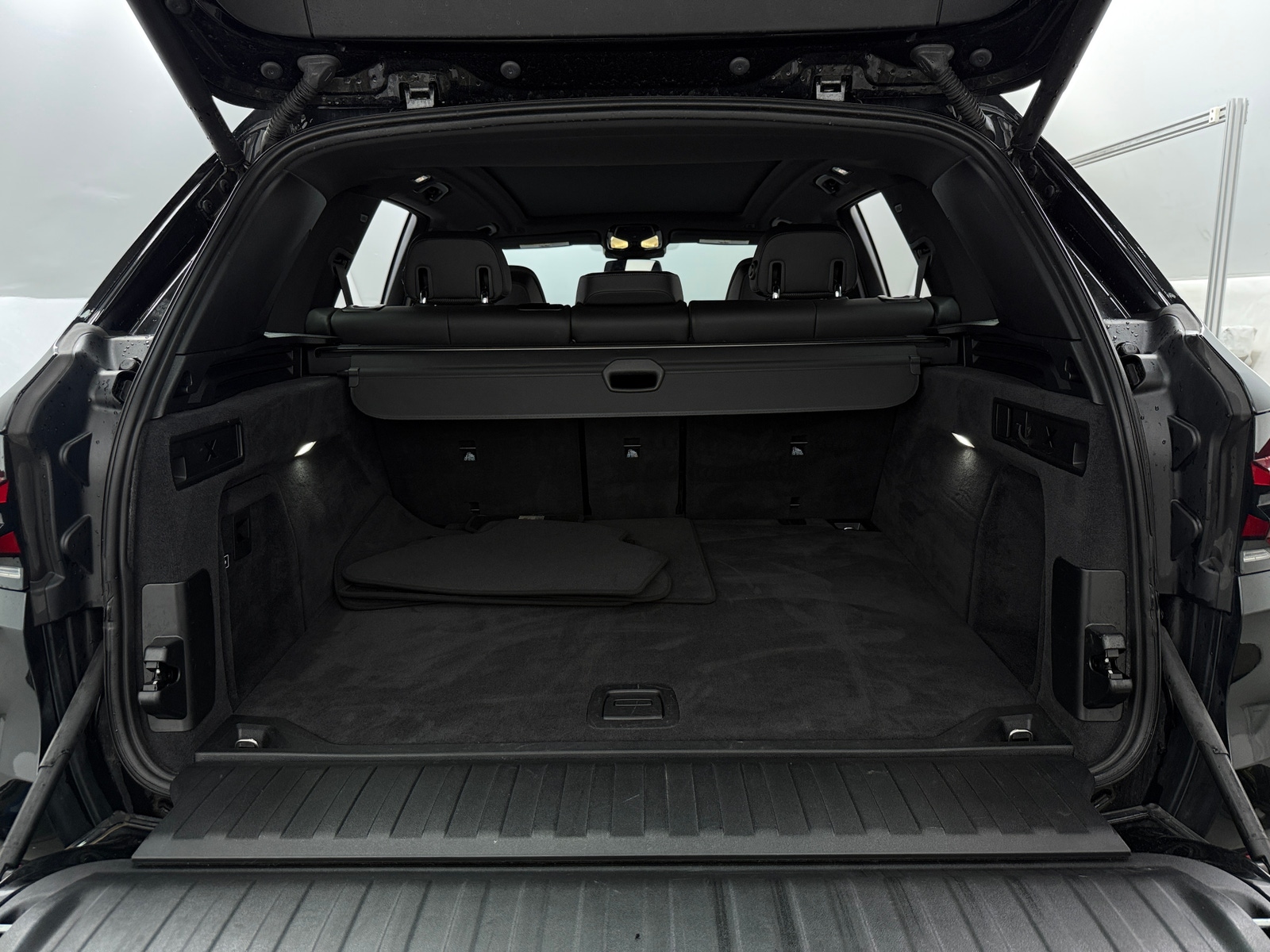 Thumbnail: 2025 BMW X5 - 6