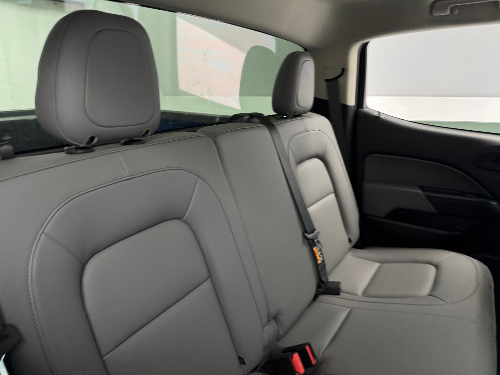 Thumbnail: 2022 Chevrolet Colorado - 6