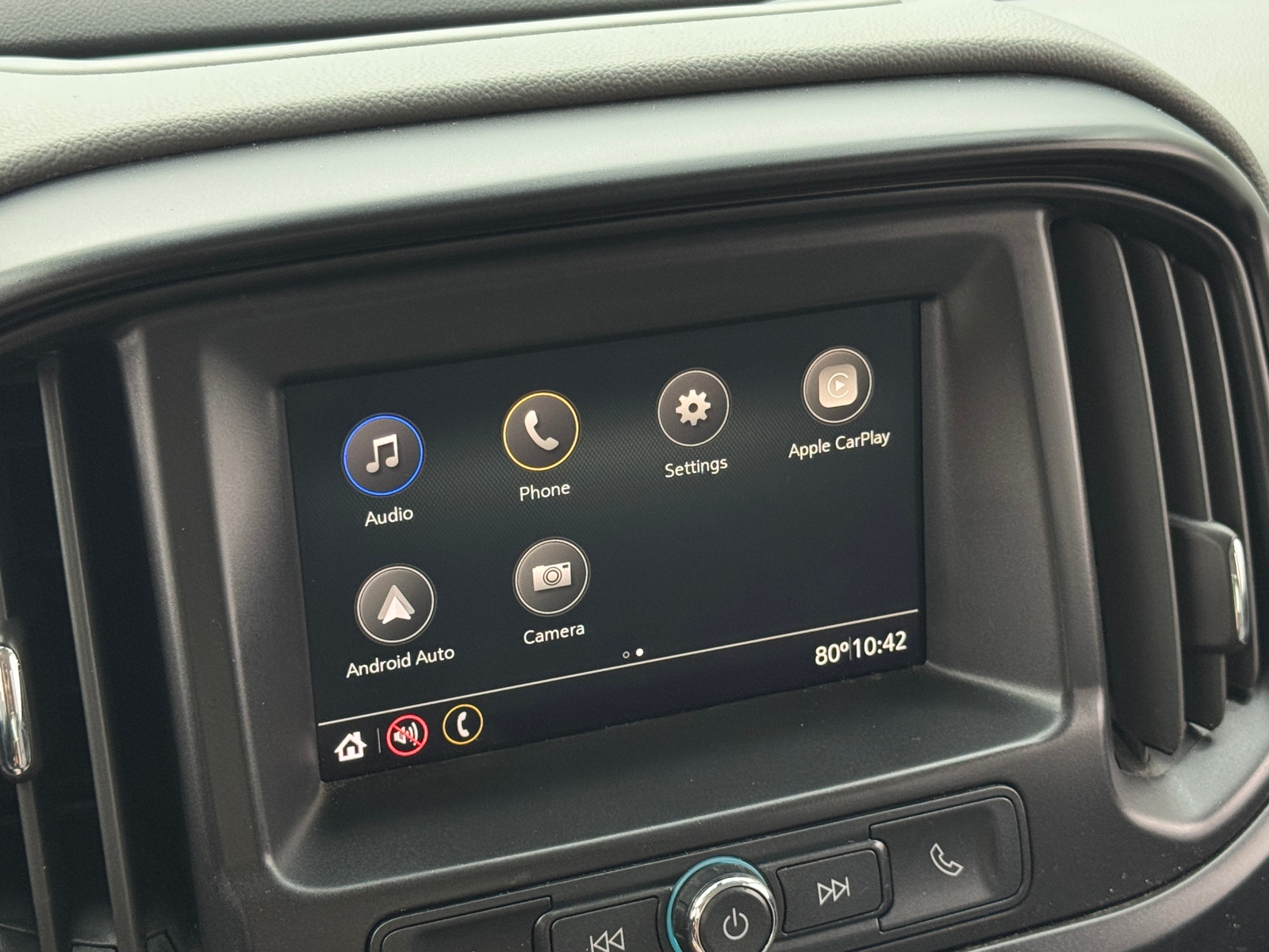 Thumbnail: 2022 Chevrolet Colorado - 4