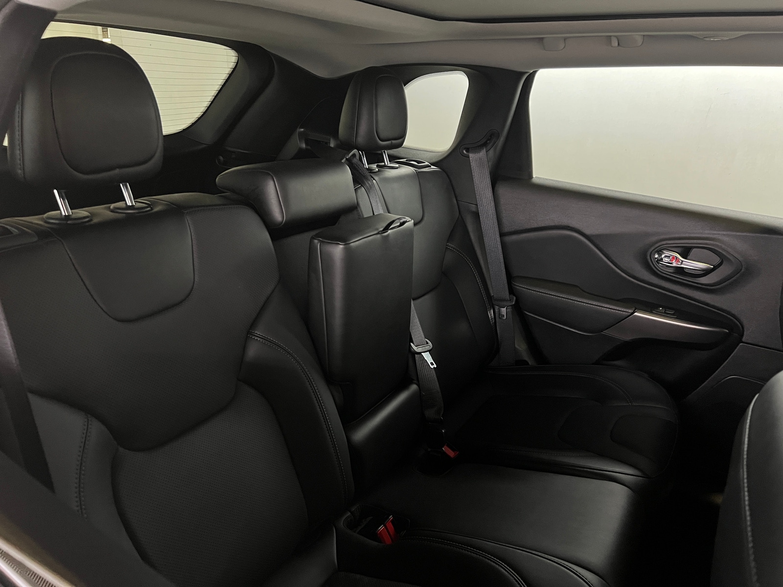 Thumbnail: 2022 Jeep Cherokee - 5