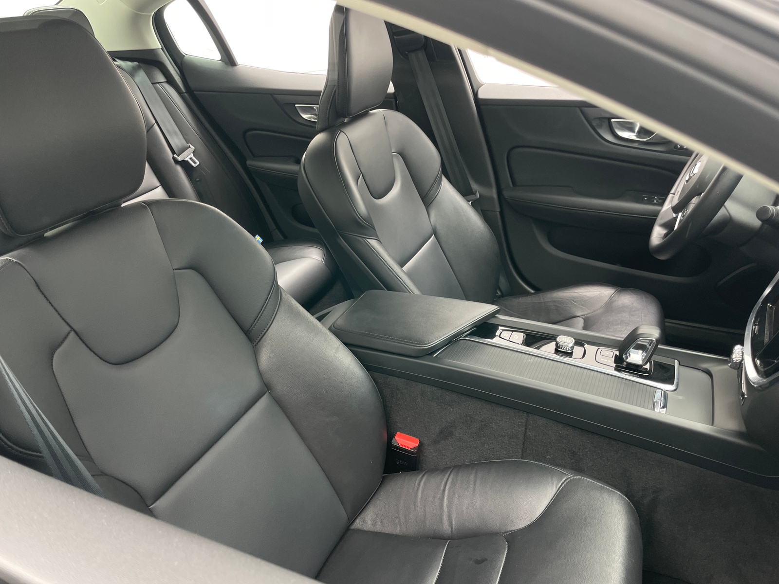 Thumbnail: 2024 Volvo S60 - 2