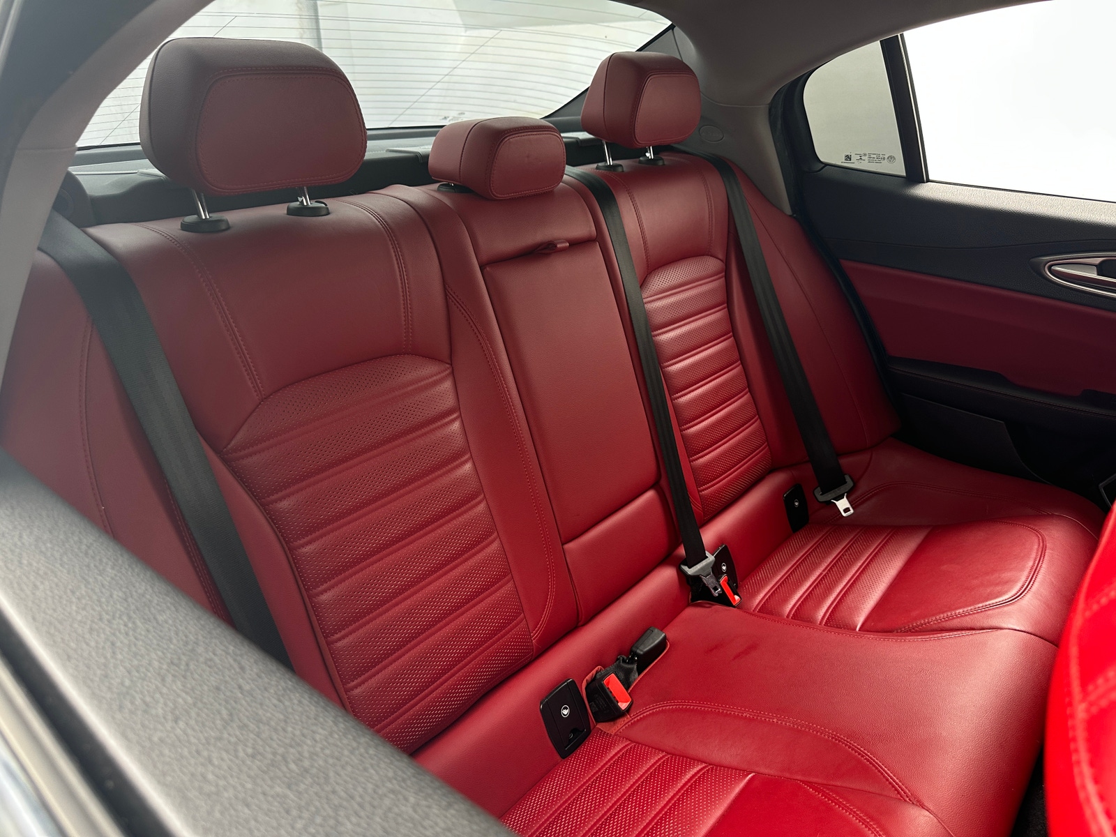 Thumbnail: 2019 Alfa Romeo Giulia - 5