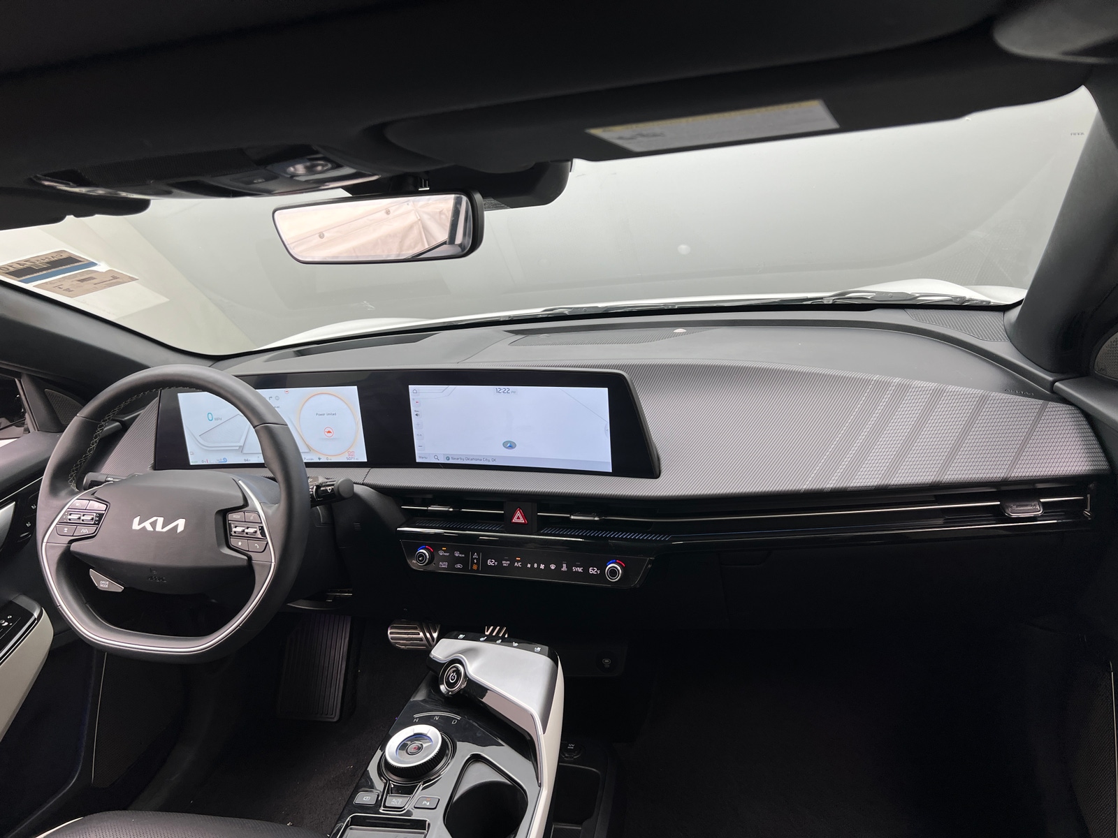 Thumbnail: 2024 Kia EV6 - 2