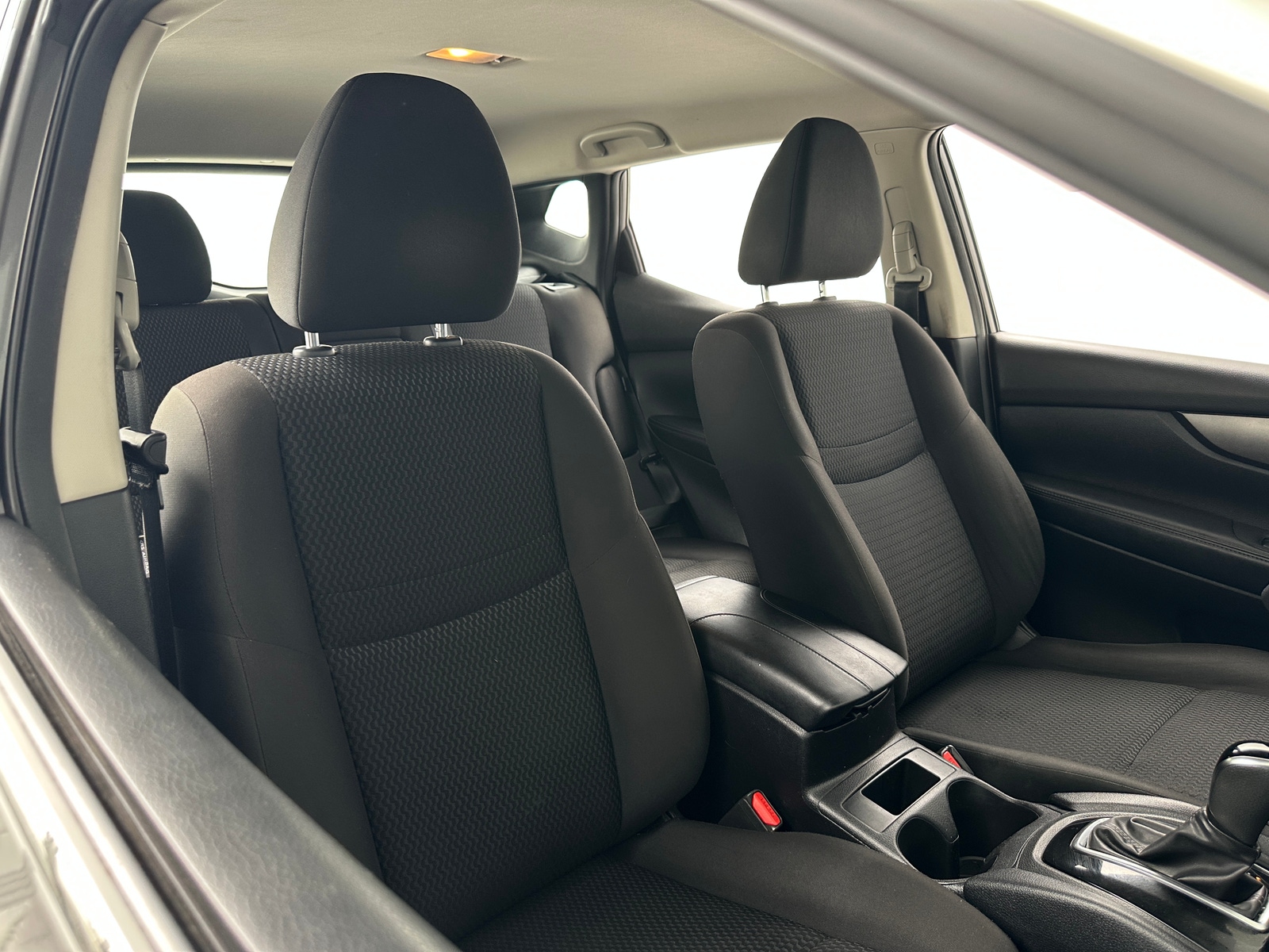 Thumbnail: 2020 Nissan Rogue Sport - 2