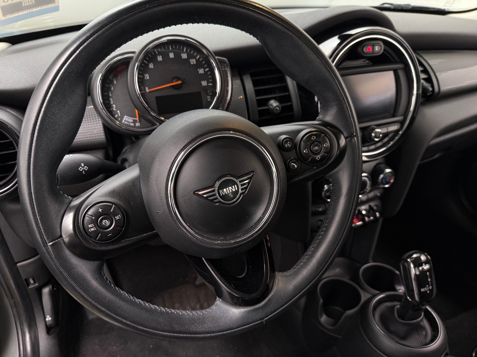 Thumbnail: 2020 MINI Cooper Hardtop - 4