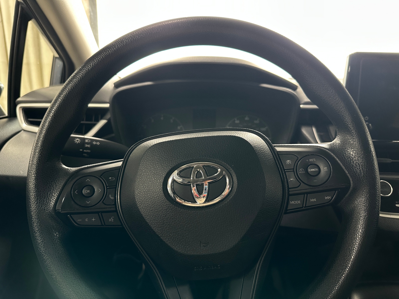 Thumbnail: 2023 Toyota Corolla - 5