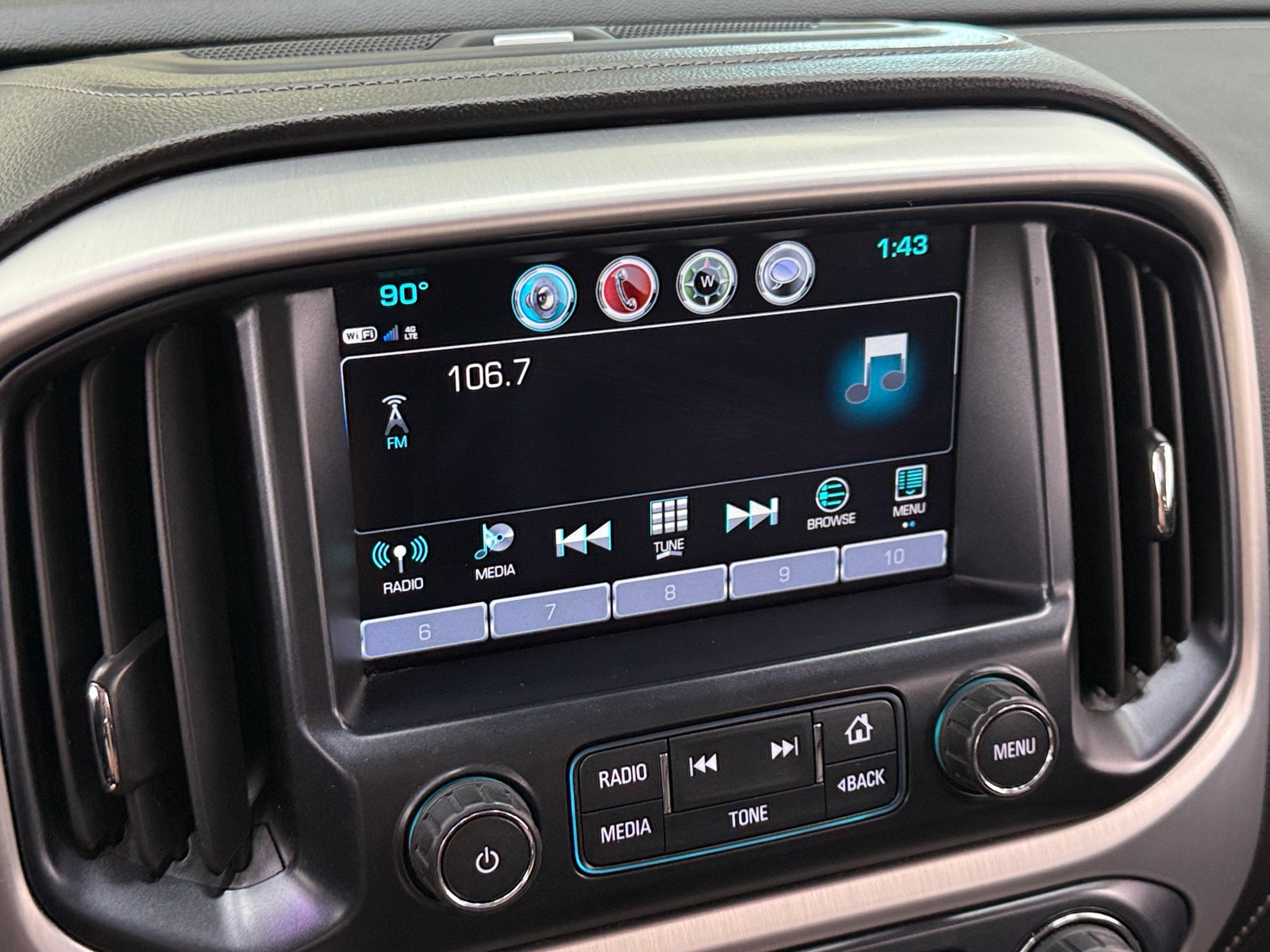 Thumbnail: 2017 GMC Canyon - 3