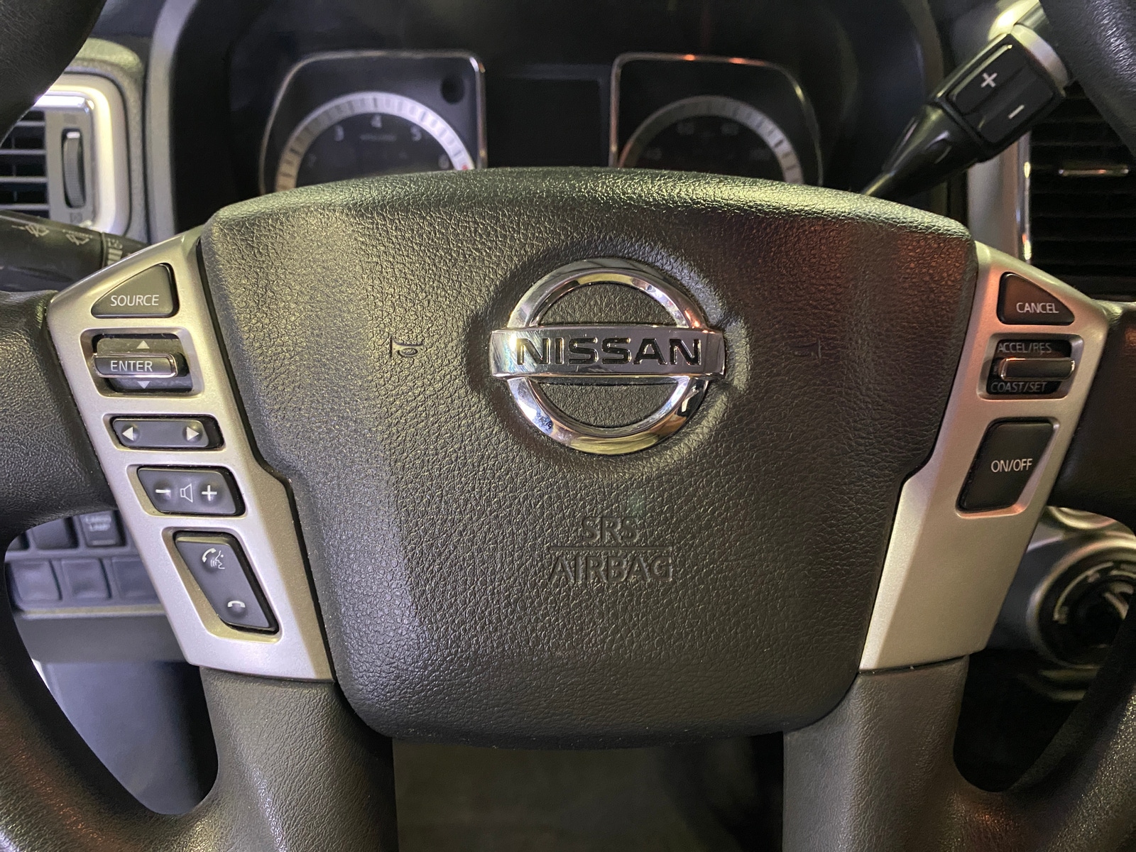 Thumbnail: 2018 Nissan Titan - 5