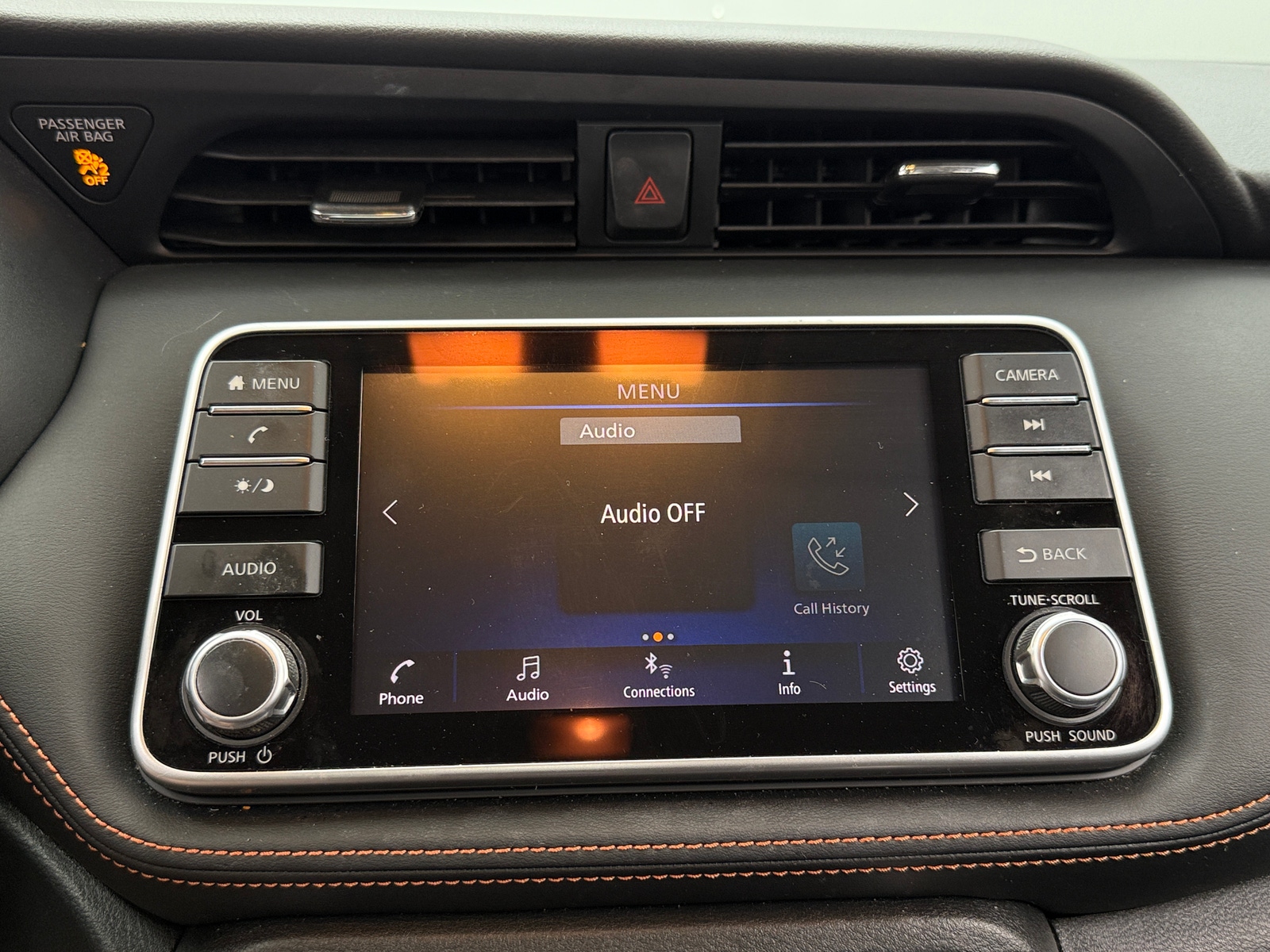 Thumbnail: 2020 Nissan Kicks - 4