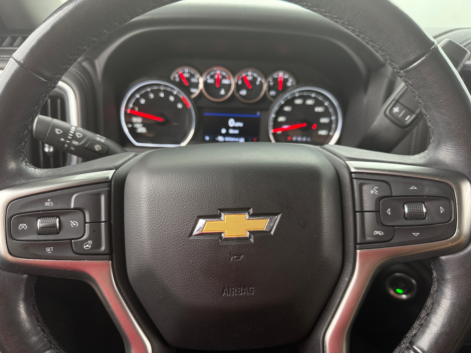 Thumbnail: 2021 Chevrolet Silverado 1500 - 5