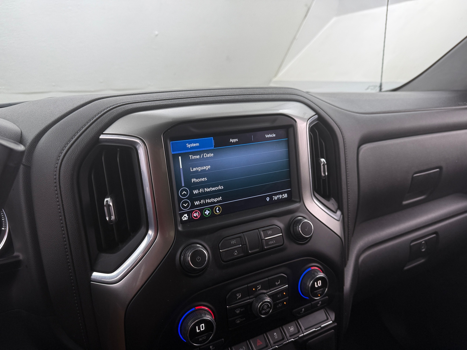 Thumbnail: 2021 Chevrolet Silverado 1500 - 4