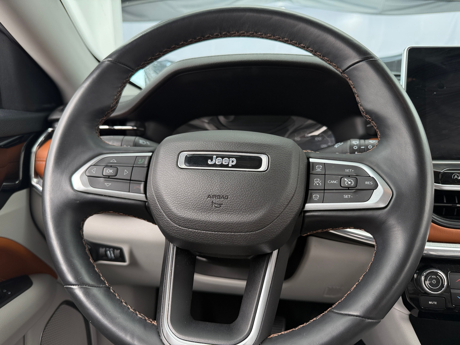 Thumbnail: 2022 Jeep Compass - 4