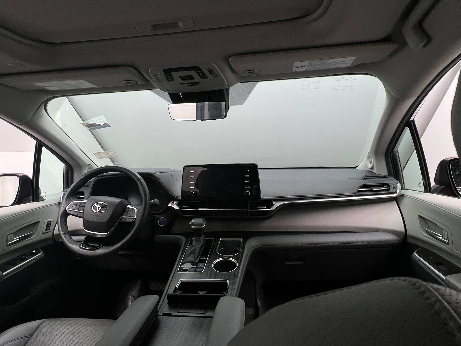 Thumbnail: 2022 Toyota Sienna - 2