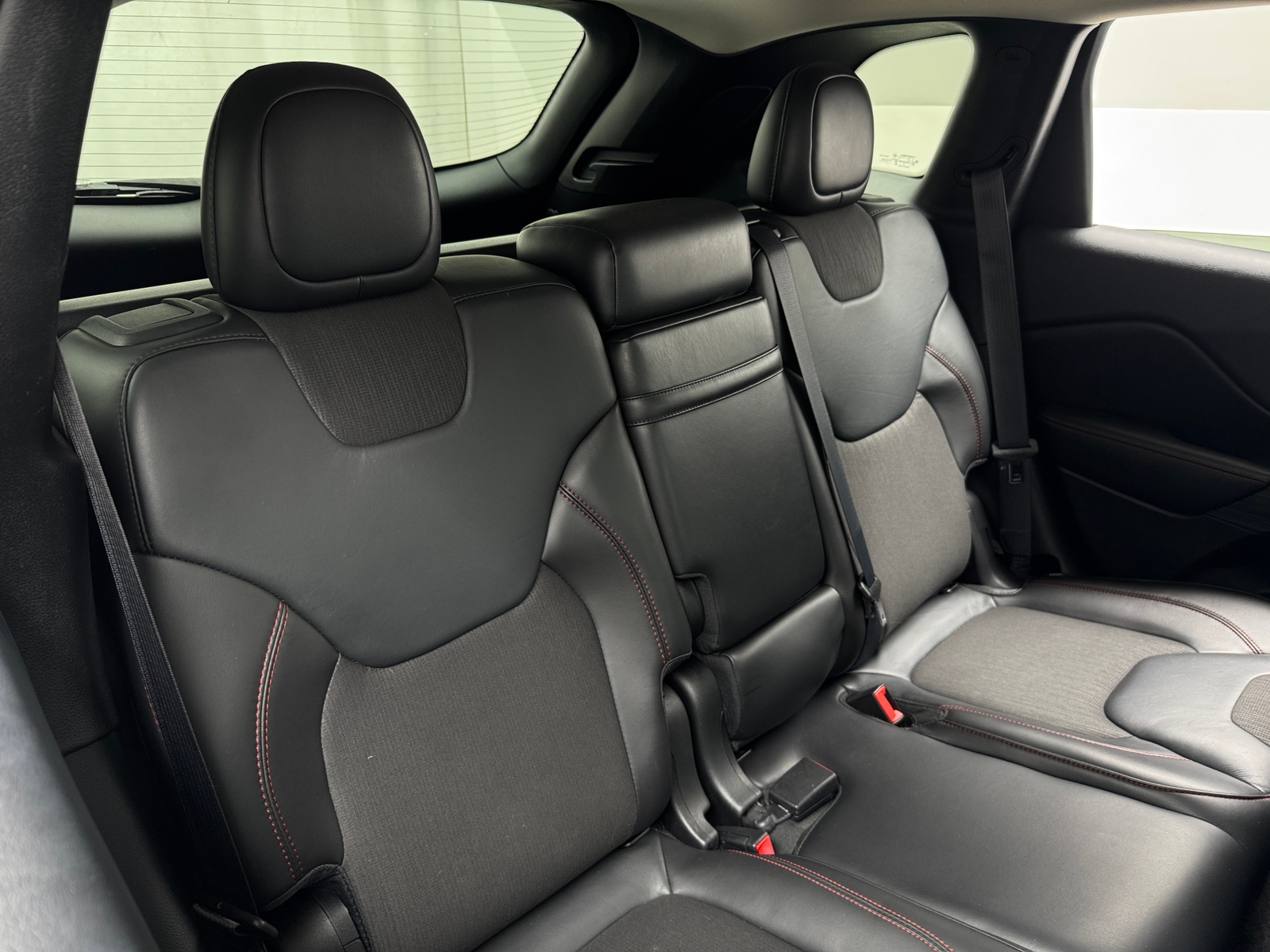 Thumbnail: 2016 Jeep Cherokee - 5