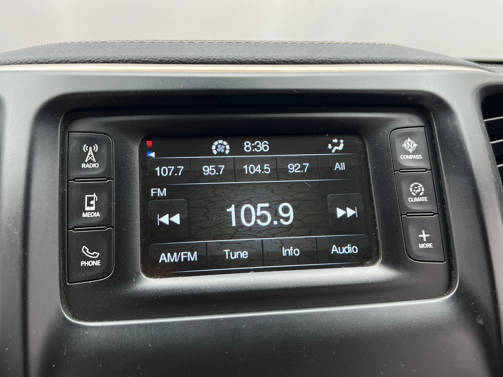 Thumbnail: 2014 Jeep Cherokee - 4