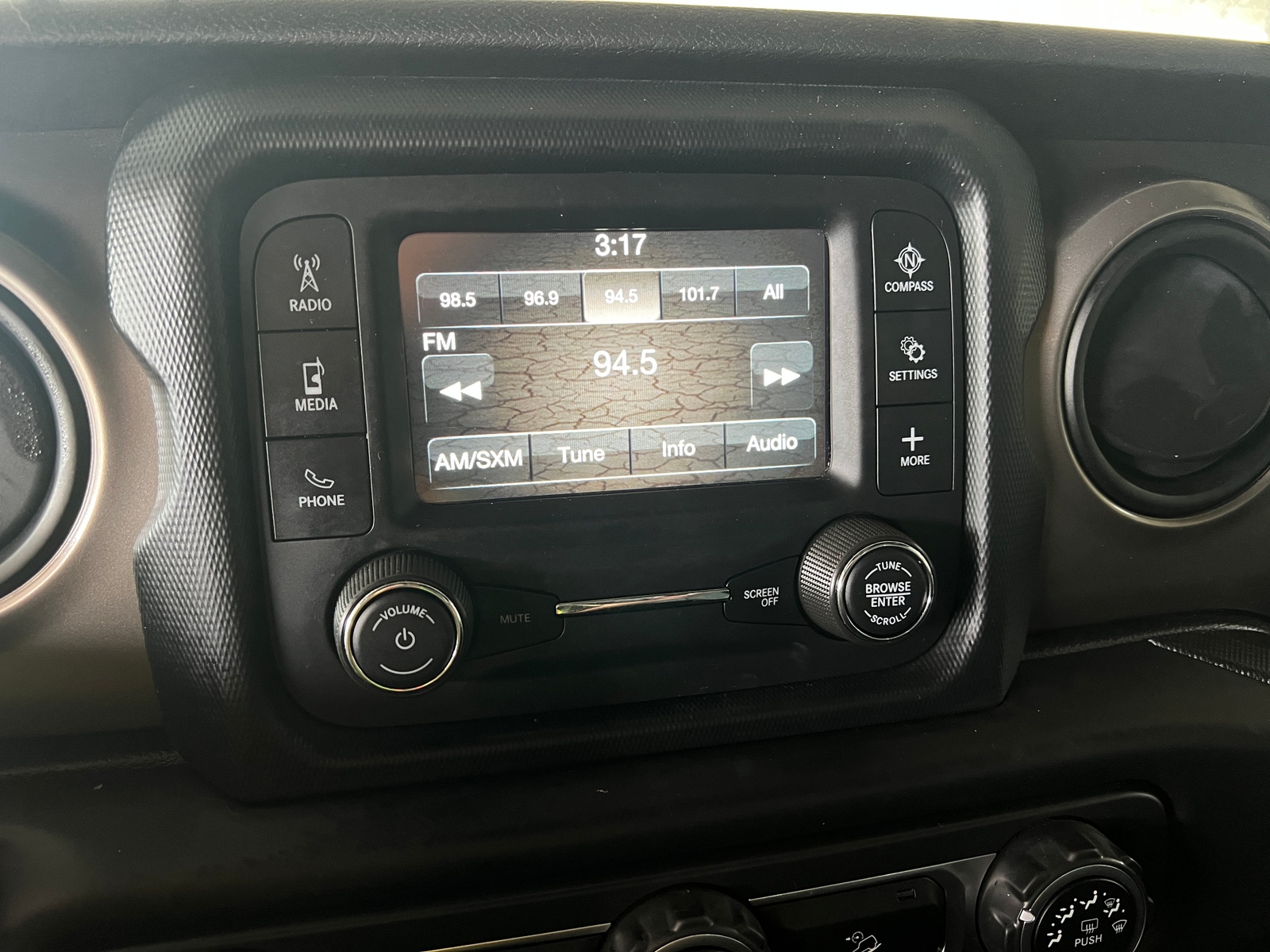 Thumbnail: 2018 Jeep Wrangler - 4