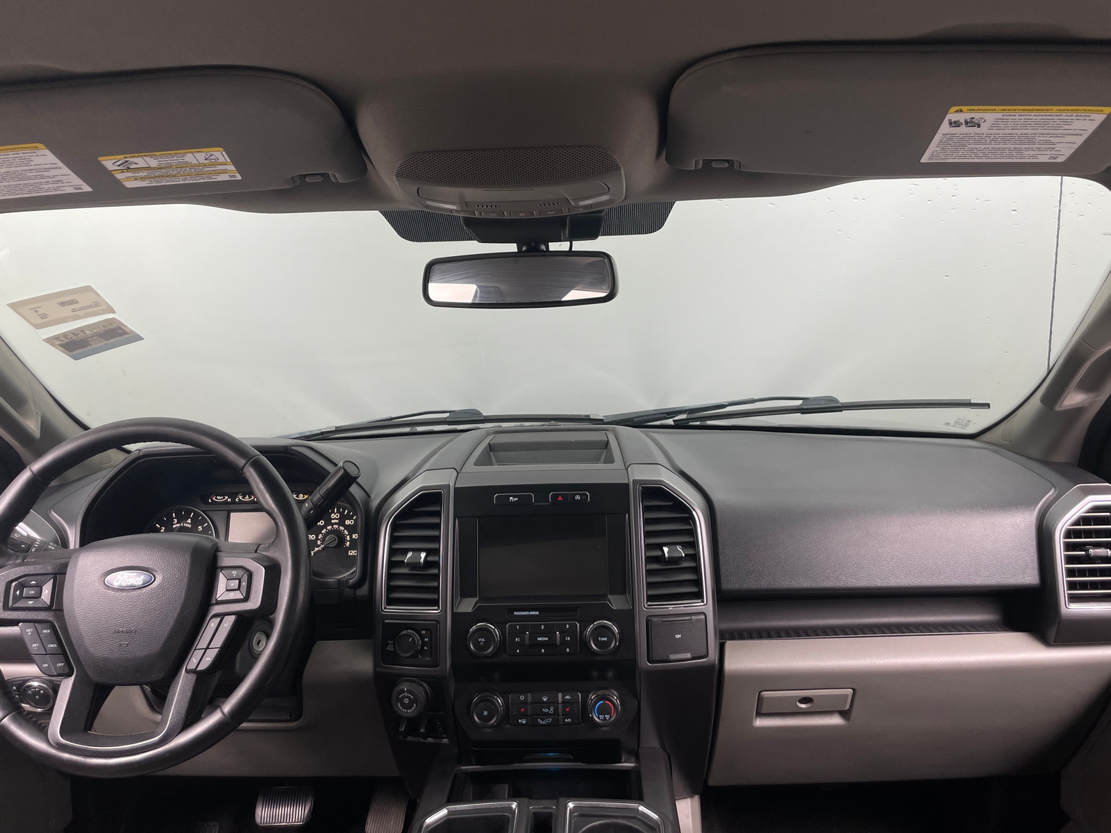 Thumbnail: 2019 Ford Econoline - 3
