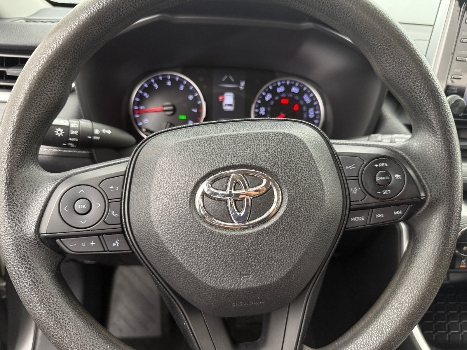 Thumbnail: 2019 Toyota RAV4 - 5
