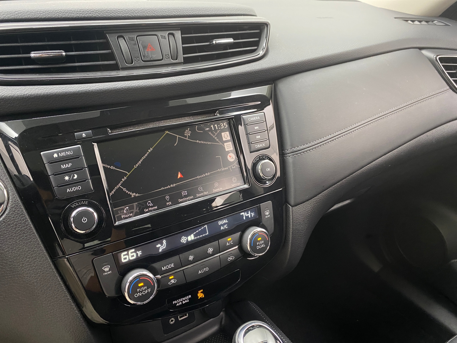 Thumbnail: 2018 Nissan Rogue - 4
