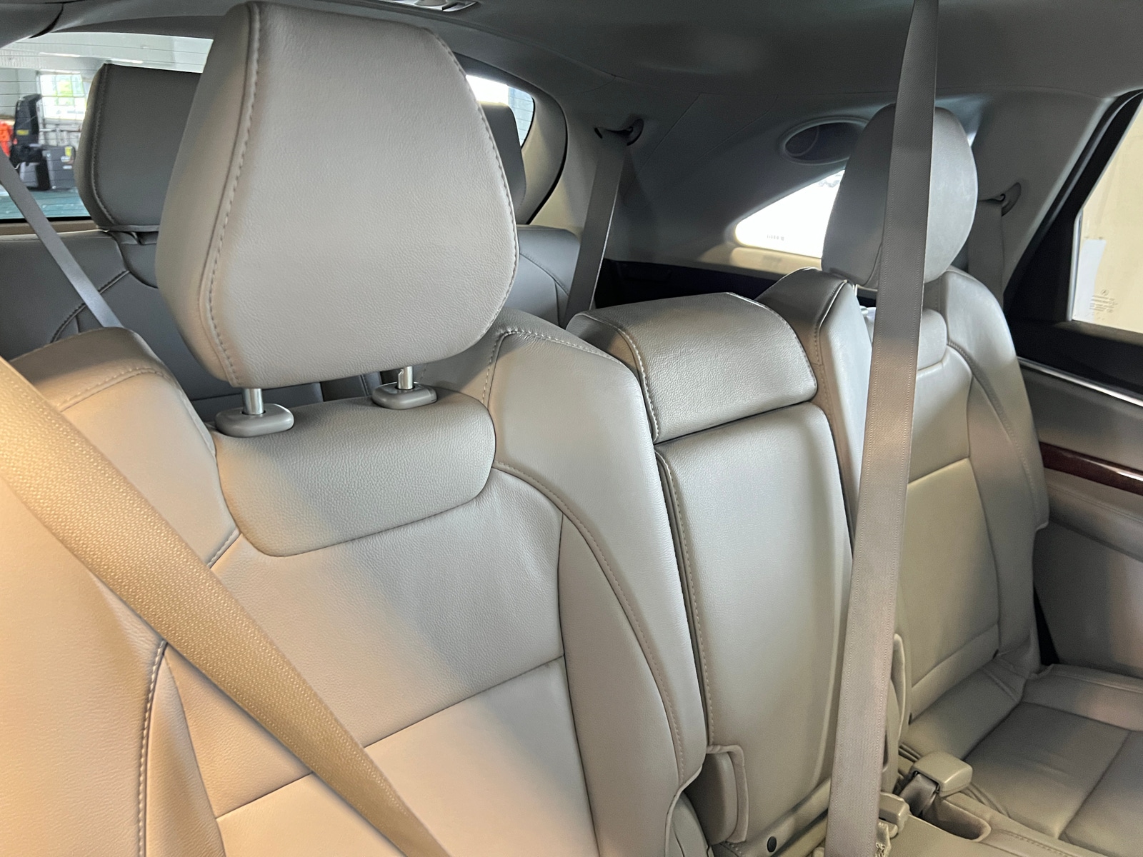Thumbnail: 2017 Acura MDX - 5