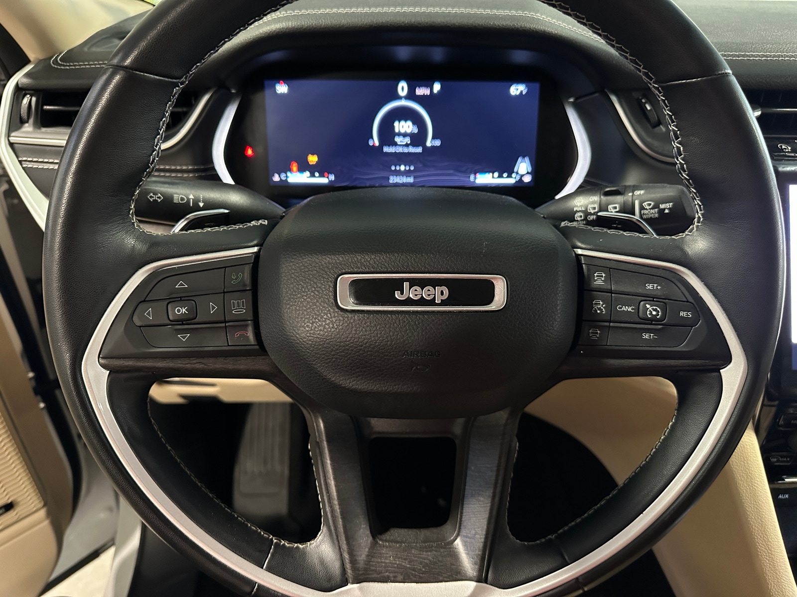 Thumbnail: 2022 Jeep Grand Cherokee L - 4
