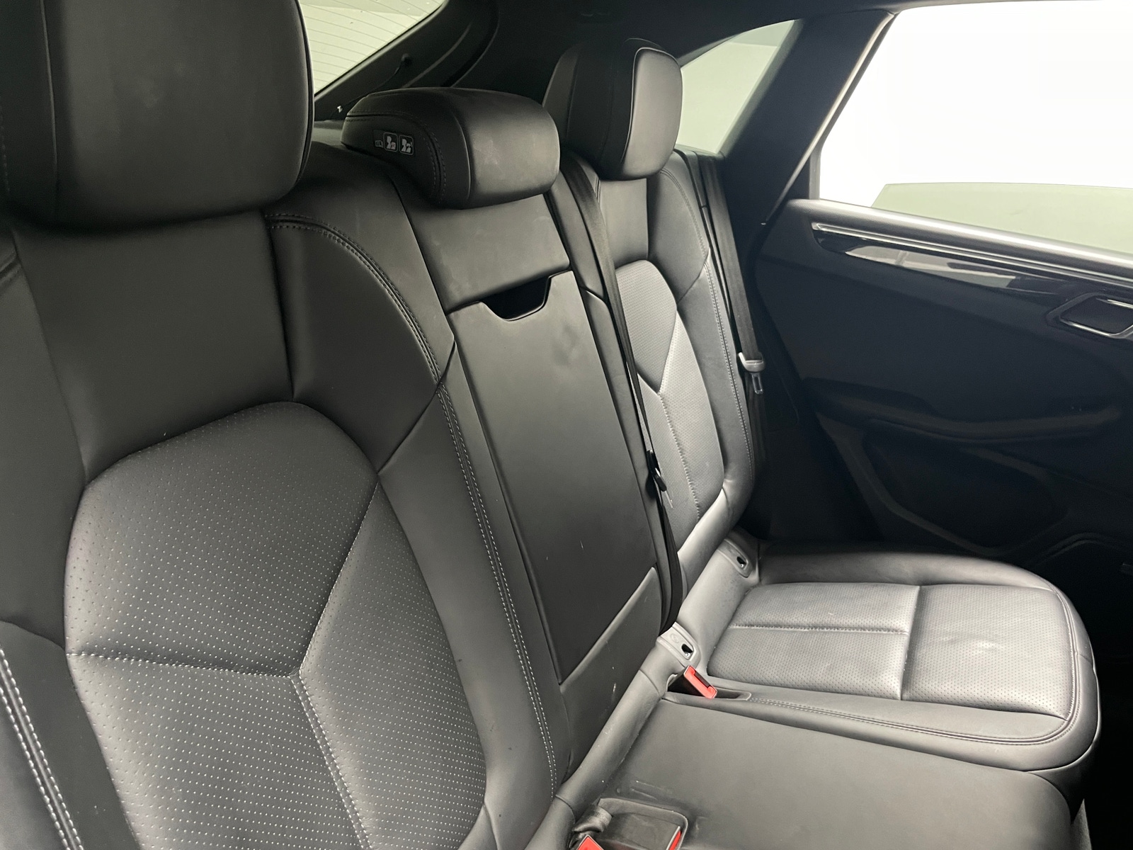 Thumbnail: 2018 Porsche Macan - 5