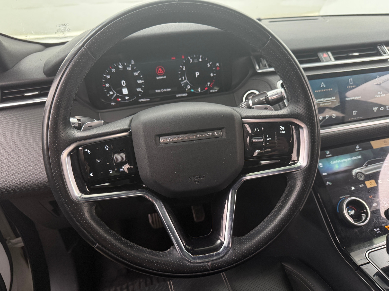 Thumbnail: 2021 Land Rover Range Rover Velar - 4
