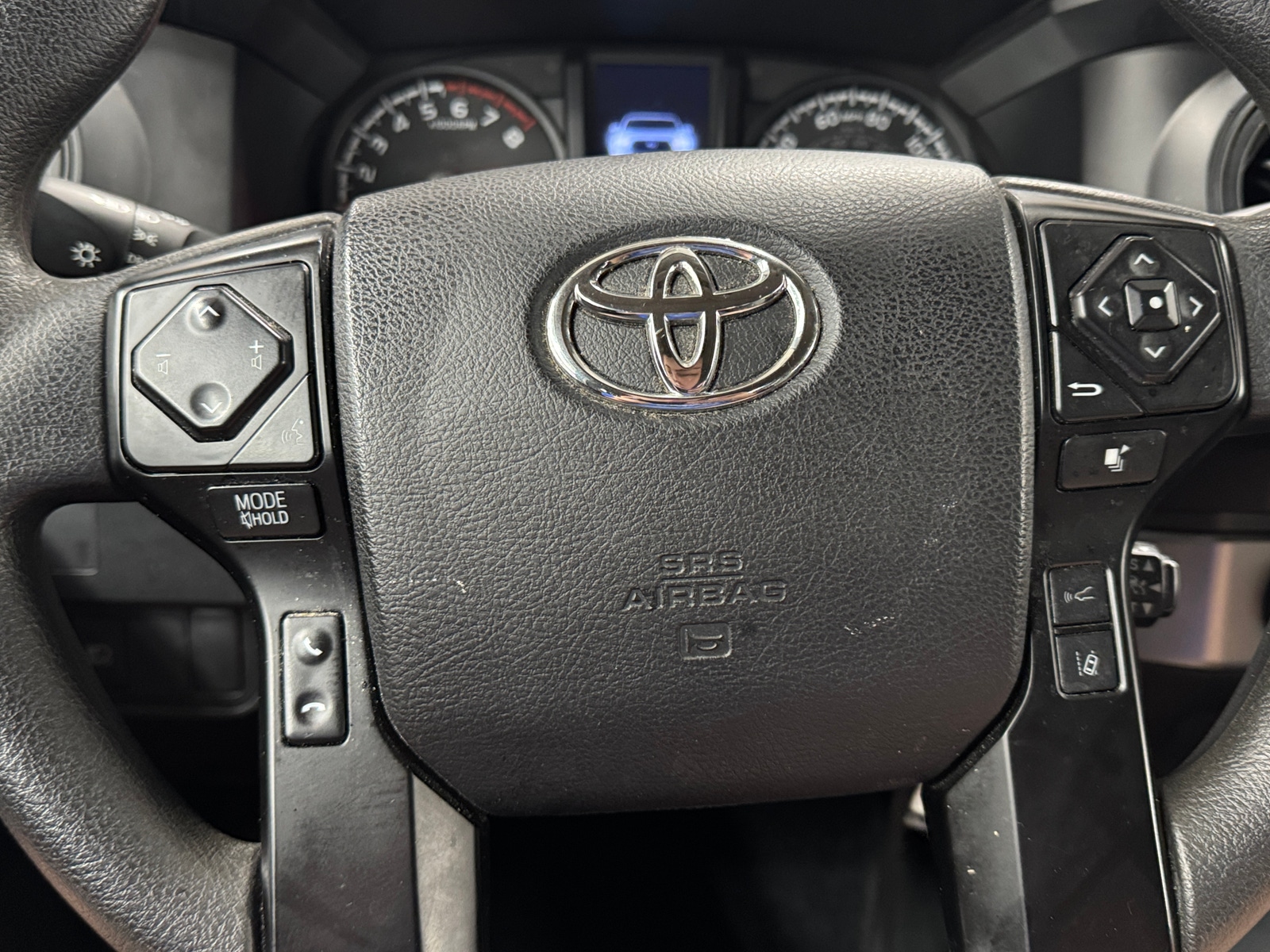 Thumbnail: 2022 Toyota Tacoma - 5