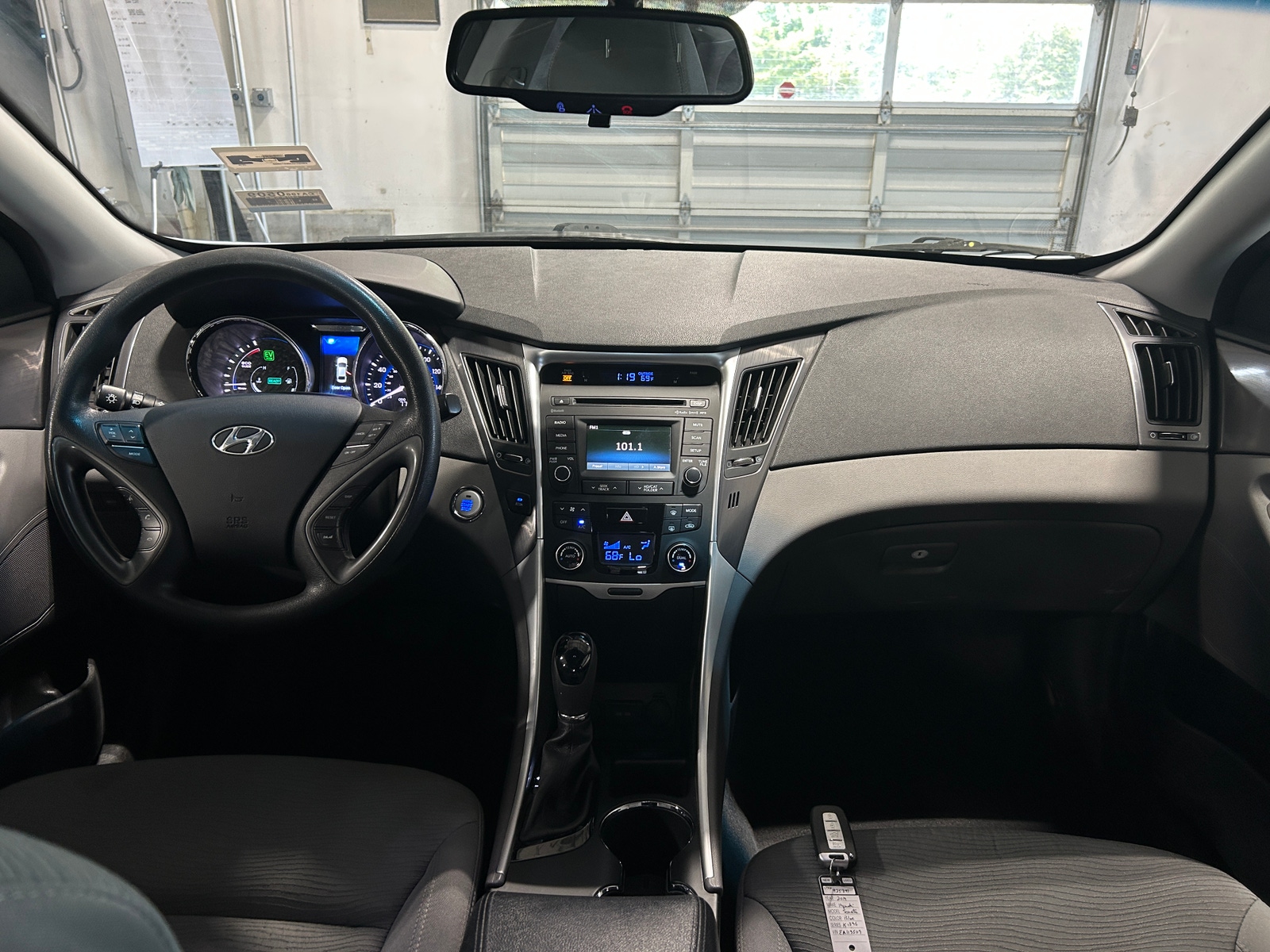 Thumbnail: 2014 Hyundai Sonata - 3